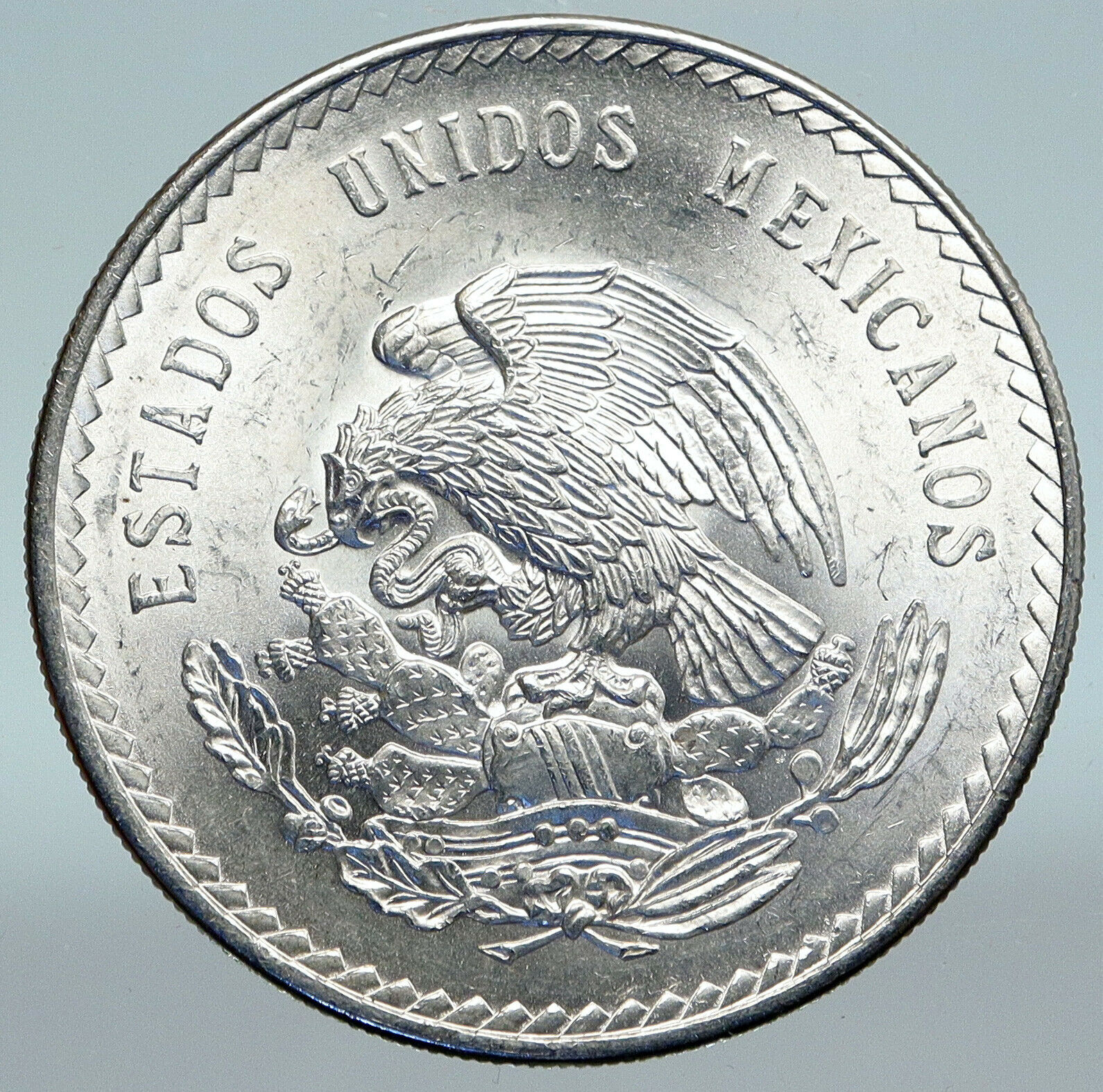 1947 MEXICO Aztec Chieftain CUAUHTEMOC Eagle Genuine Silver 5 Peso Coin i89658