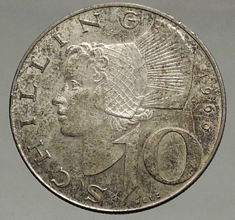 1966 Austria Wachau Woman 10 Schilling Silver Austrian Coin with Shield i56715