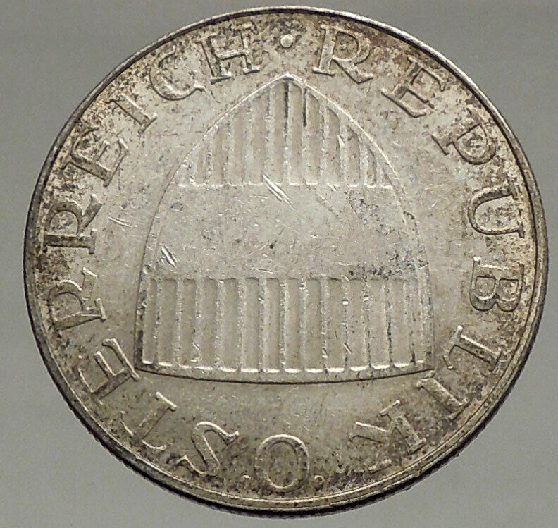 1966 Austria Wachau Woman 10 Schilling Silver Austrian Coin with Shield i56715