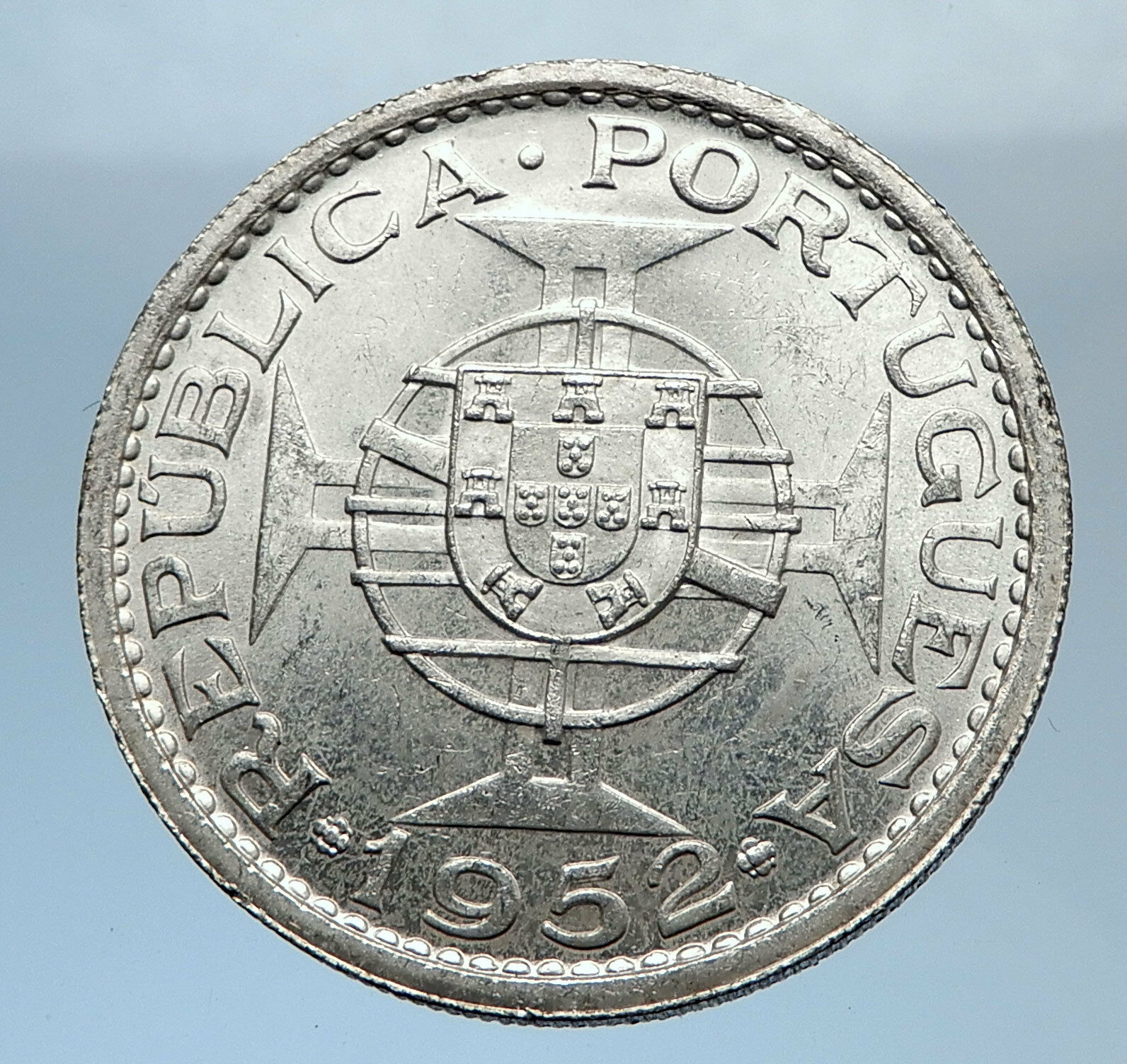 1952 MACAU under PORTUGAL Silver 5 PATACAS with Coat of Arms Vintage Coin i71884