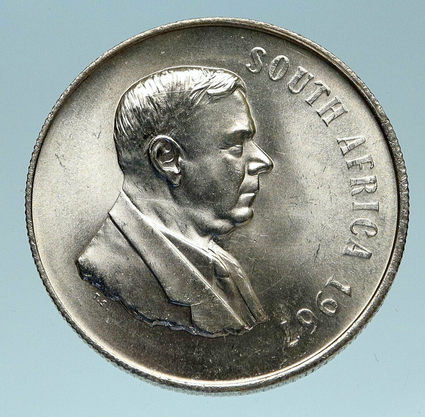 1967 SOUTH AFRICA Dr. Hendrik Frensch Verwoerd OLD Silver 1 Rand Coin i83182