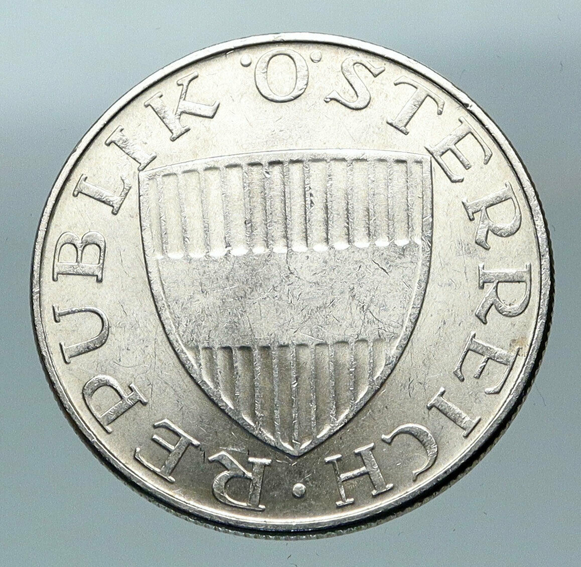 1972 Austria Wachau Woman 10 Schilling OLD Silver Austrian Coin Shield i84364