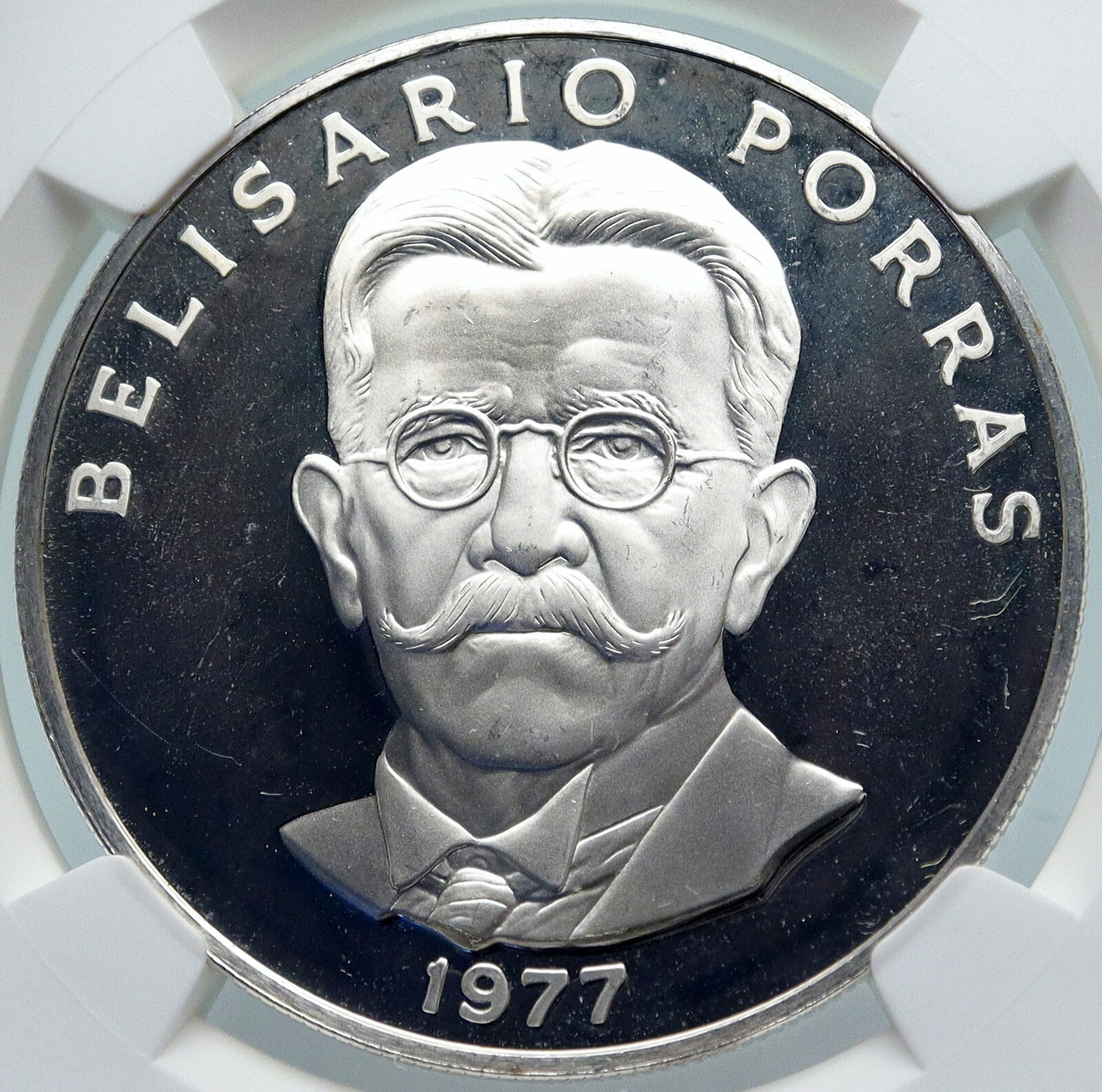 1977 PANAMA President Belisario Porras OLD Proof Silver 5 Balboa Coin NGC i85270