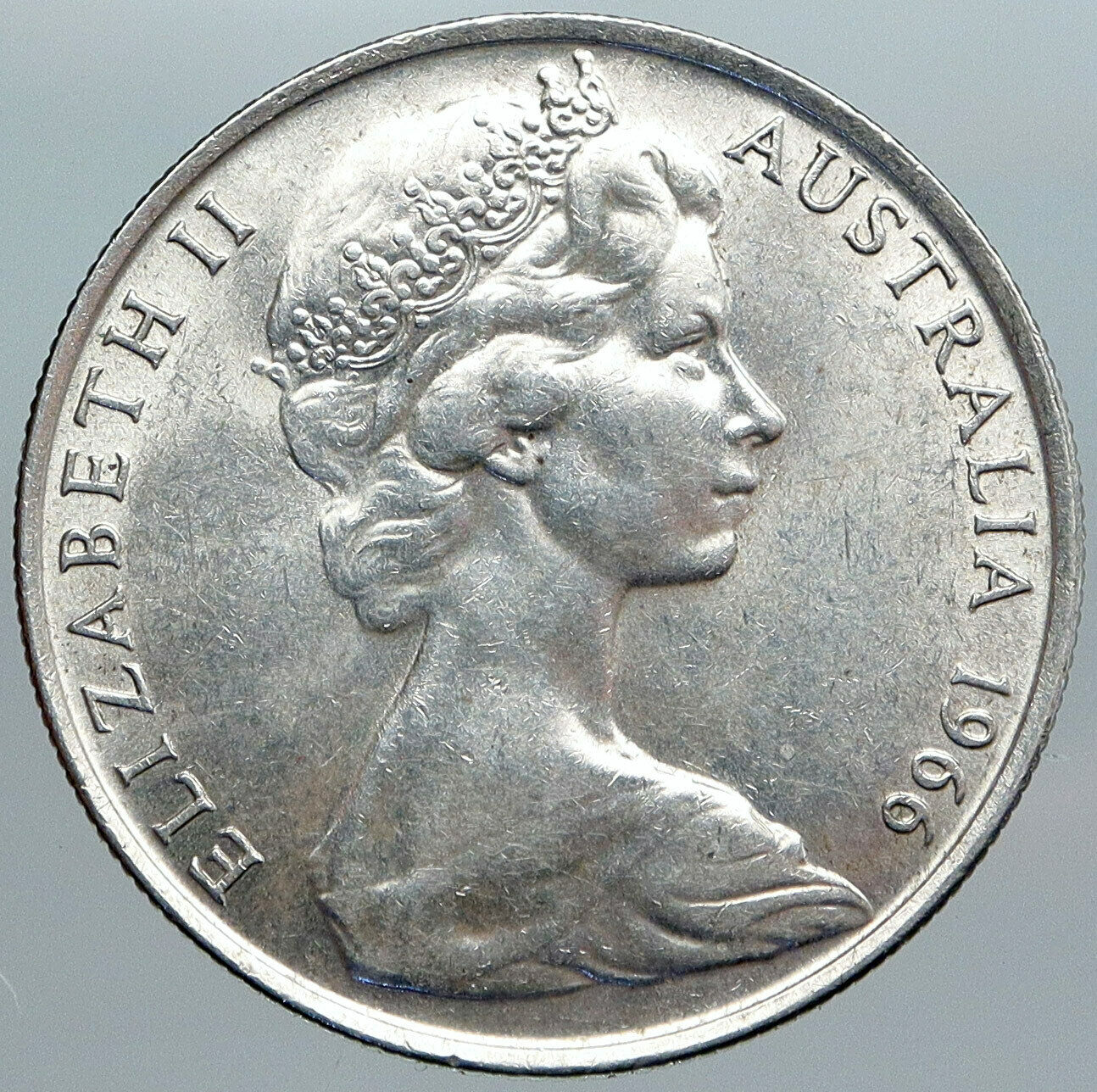 1966 AUSTRALIA UK Queen Elizabeth II with Kangaroos Silver 50 Cents Coin i89006