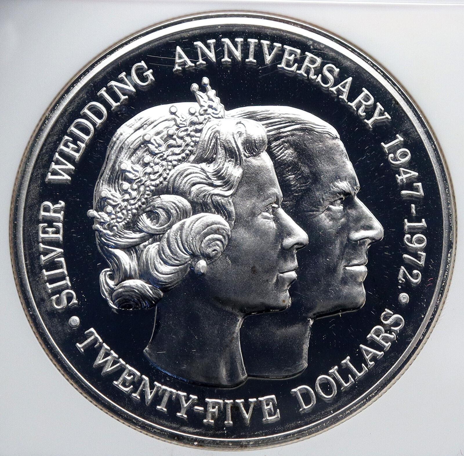 1972 CAYMAN ISLANDS UK Queen Elizabeth II VINTAGE Silver Wedding $25 Coin i89251