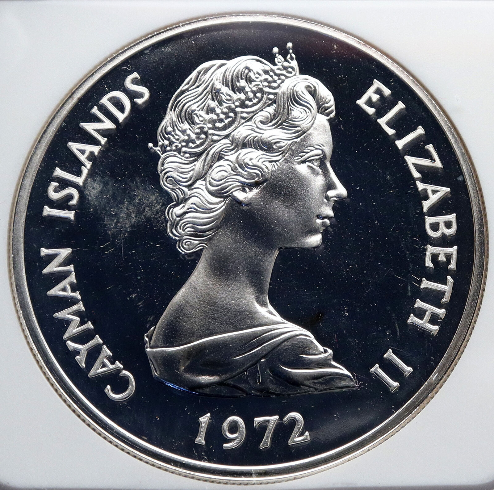 1972 CAYMAN ISLANDS UK Queen Elizabeth II VINTAGE Silver Wedding $25 Coin i89251