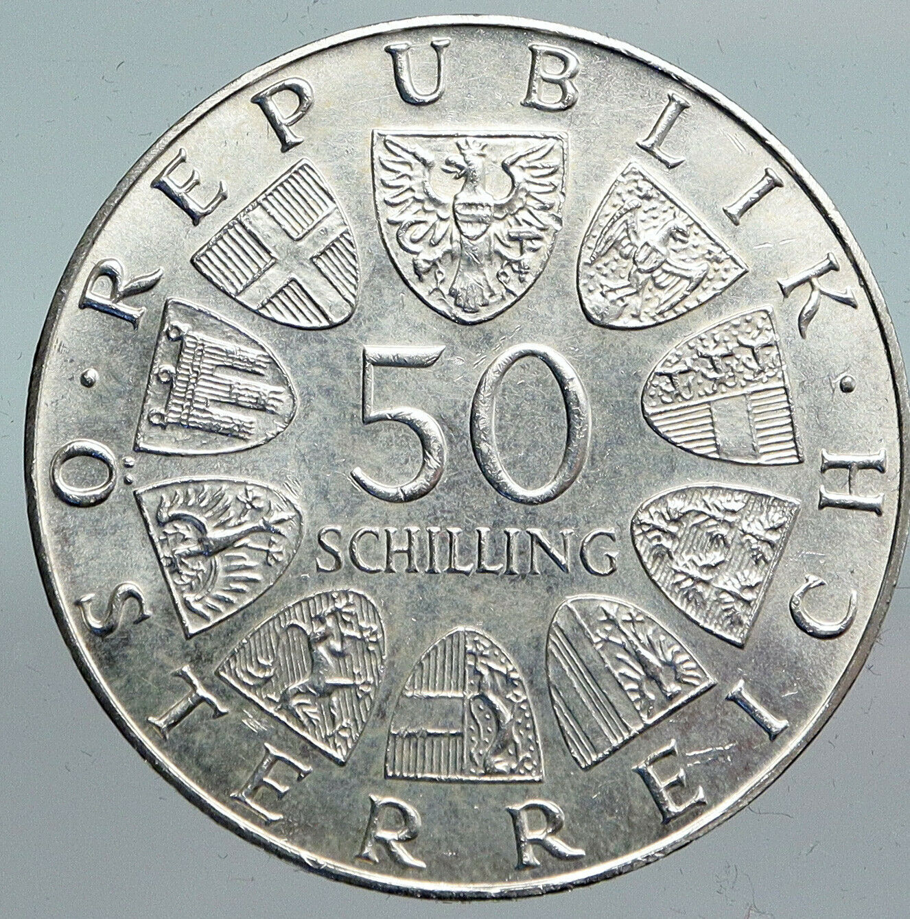 1972 AUSTRIA w National Bank Building Silver 50 Shillings Austrian Coin i90114