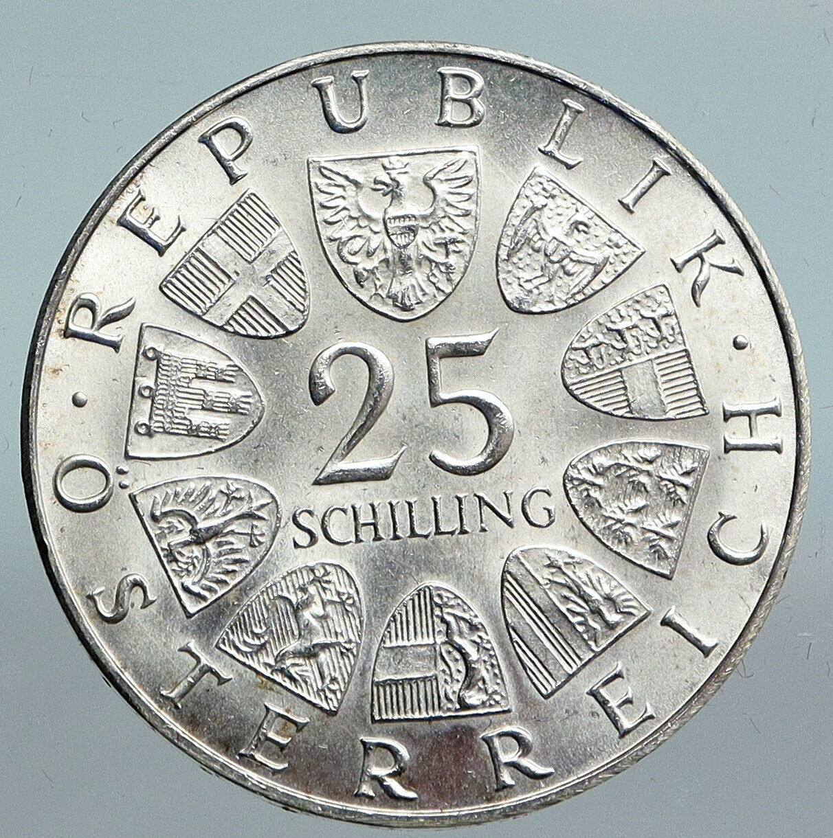 1968 AUSTRIA Lukas Von Hildebrandt VINTAGE OLD Silver 25 Schilling Coin i90147