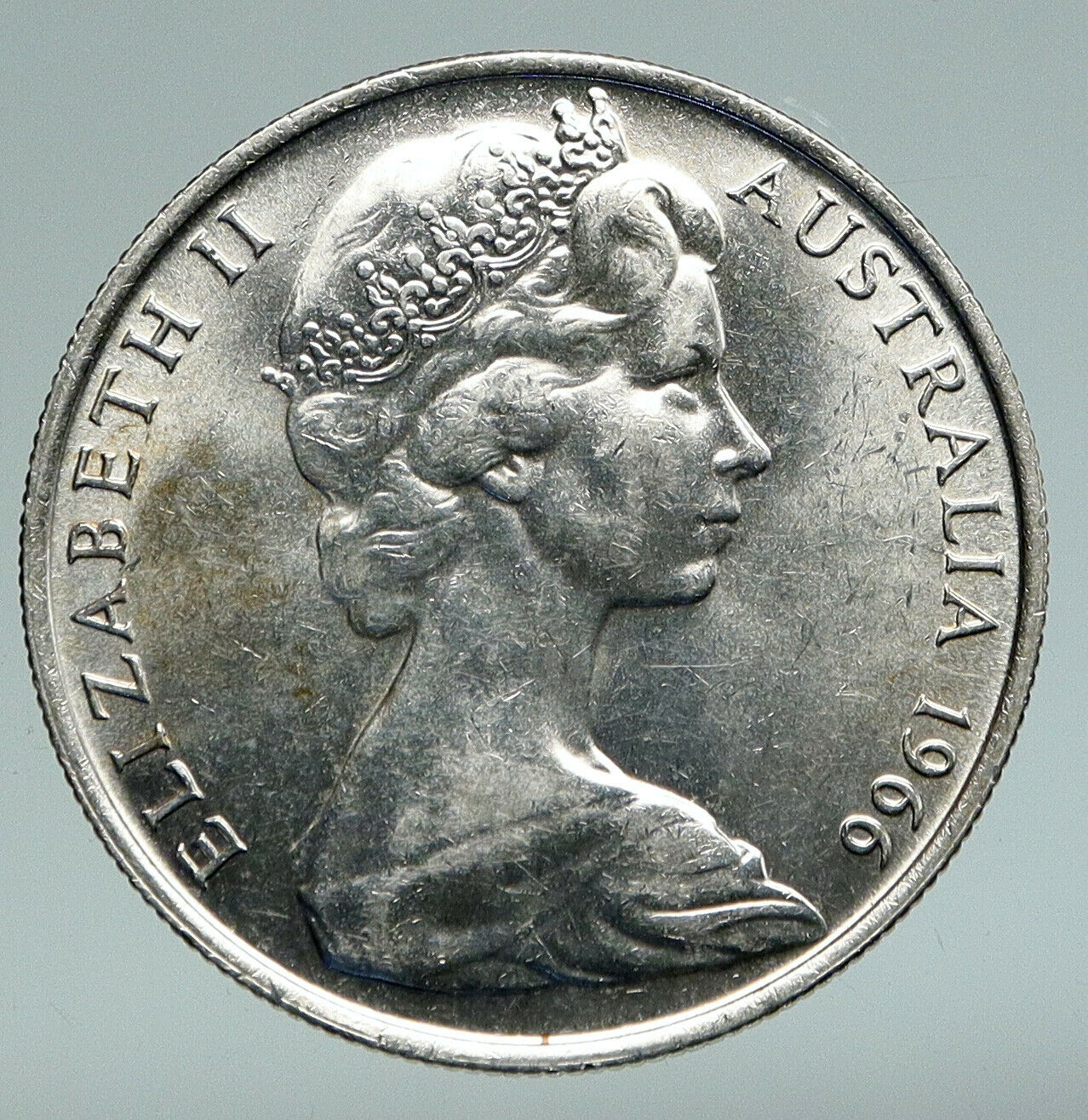 1966 AUSTRALIA UK Queen Elizabeth II with Kangaroos Silver 50 Cents Coin i91063