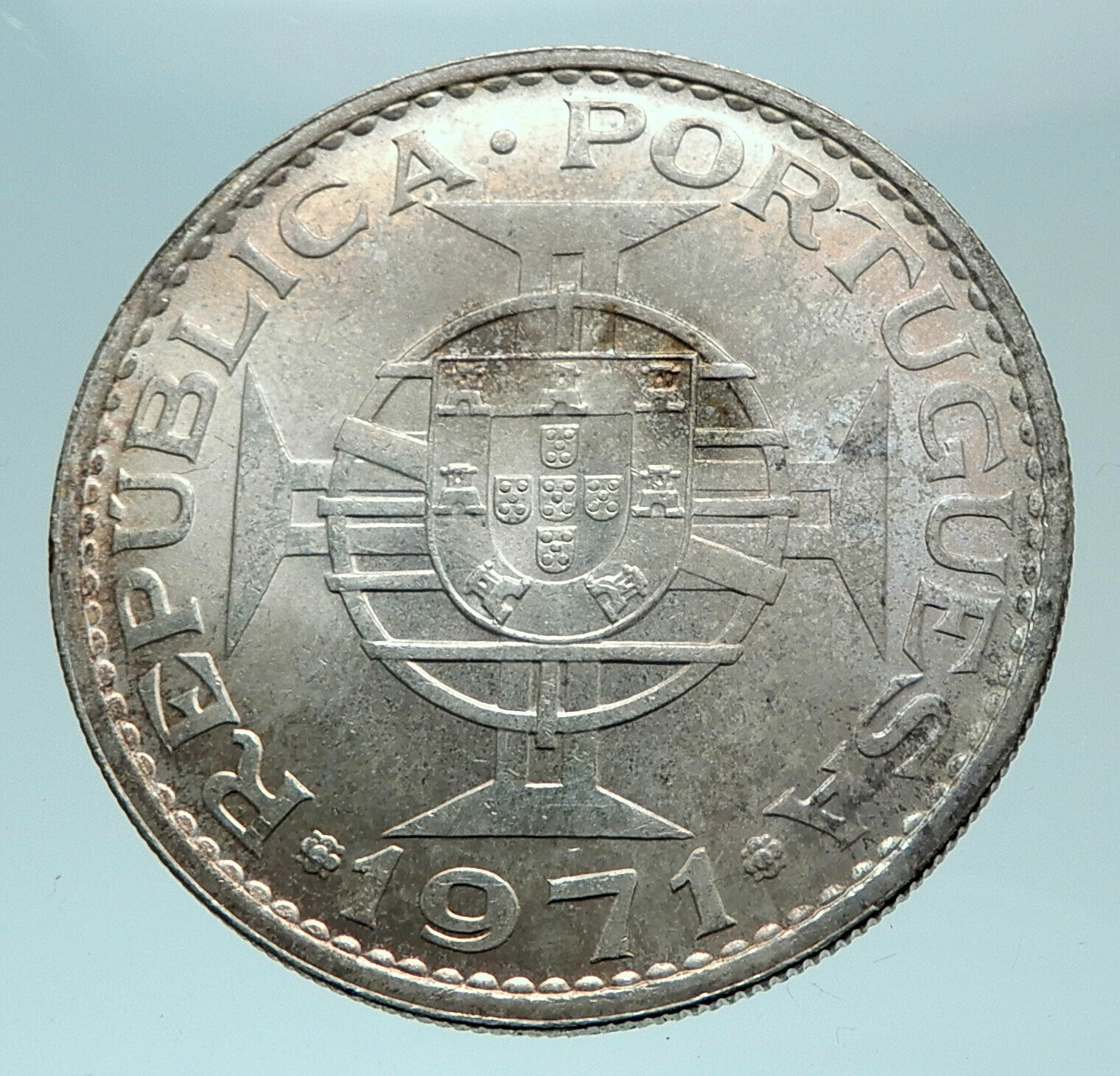 1971 MACAU under PORTUGAL Silver 5 PATACAS with Coat of Arms Vintage Coin i78777