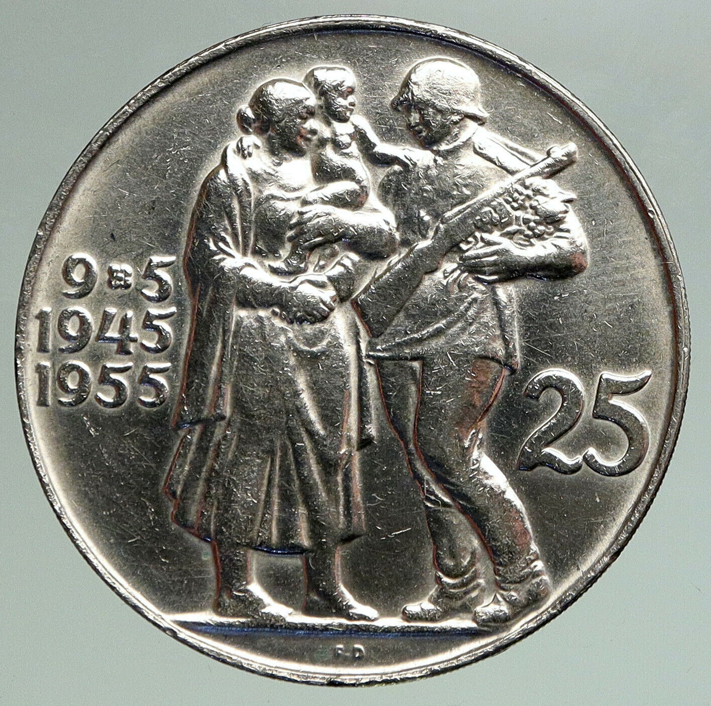 1955 CZECHOSLOVAKIA Soldier & Family LIBERATION Old Silver 10 Korun Coin i92180