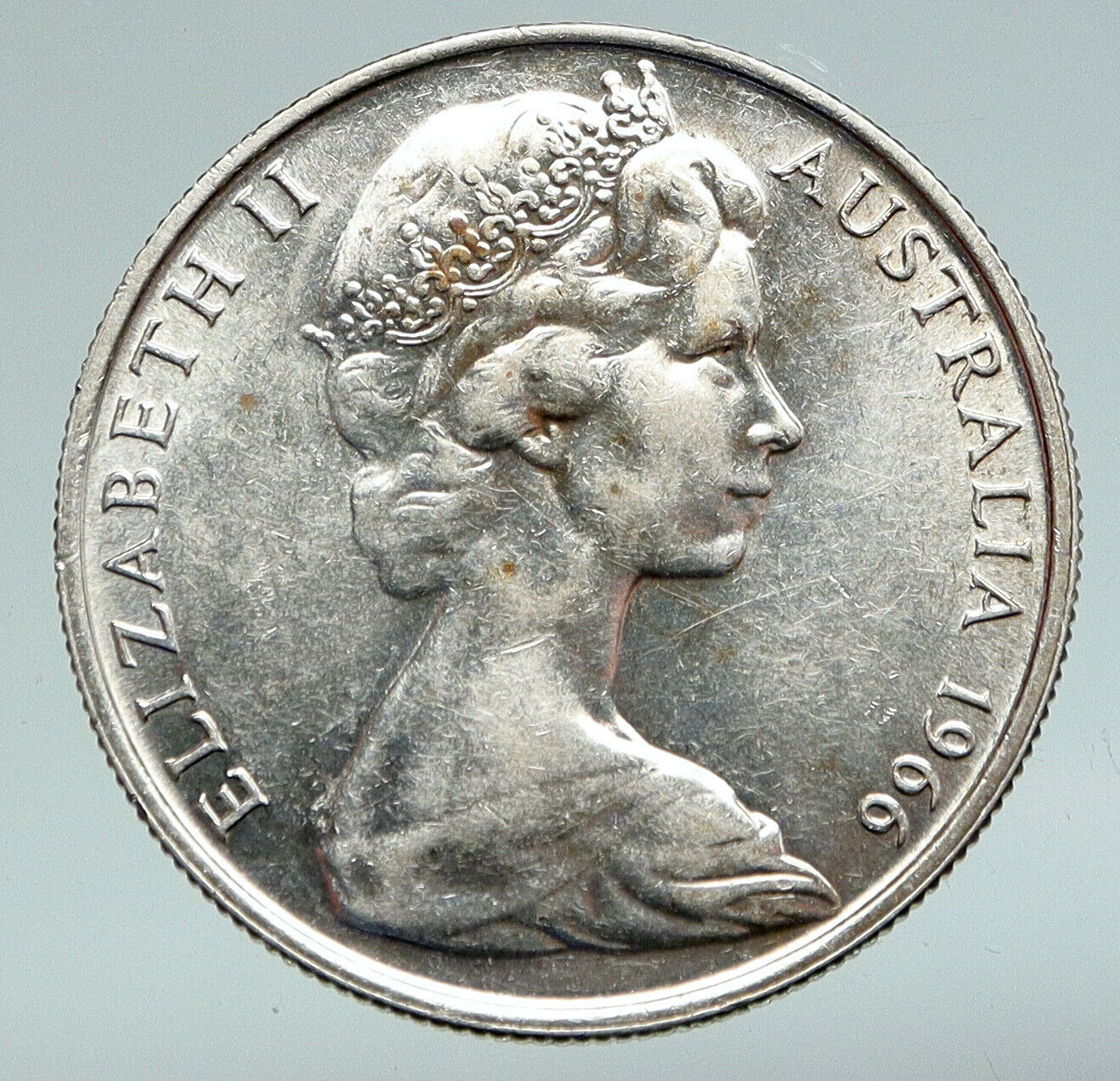 1966 AUSTRALIA UK Queen Elizabeth II with Kangaroos Silver 50 Cents Coin i91159