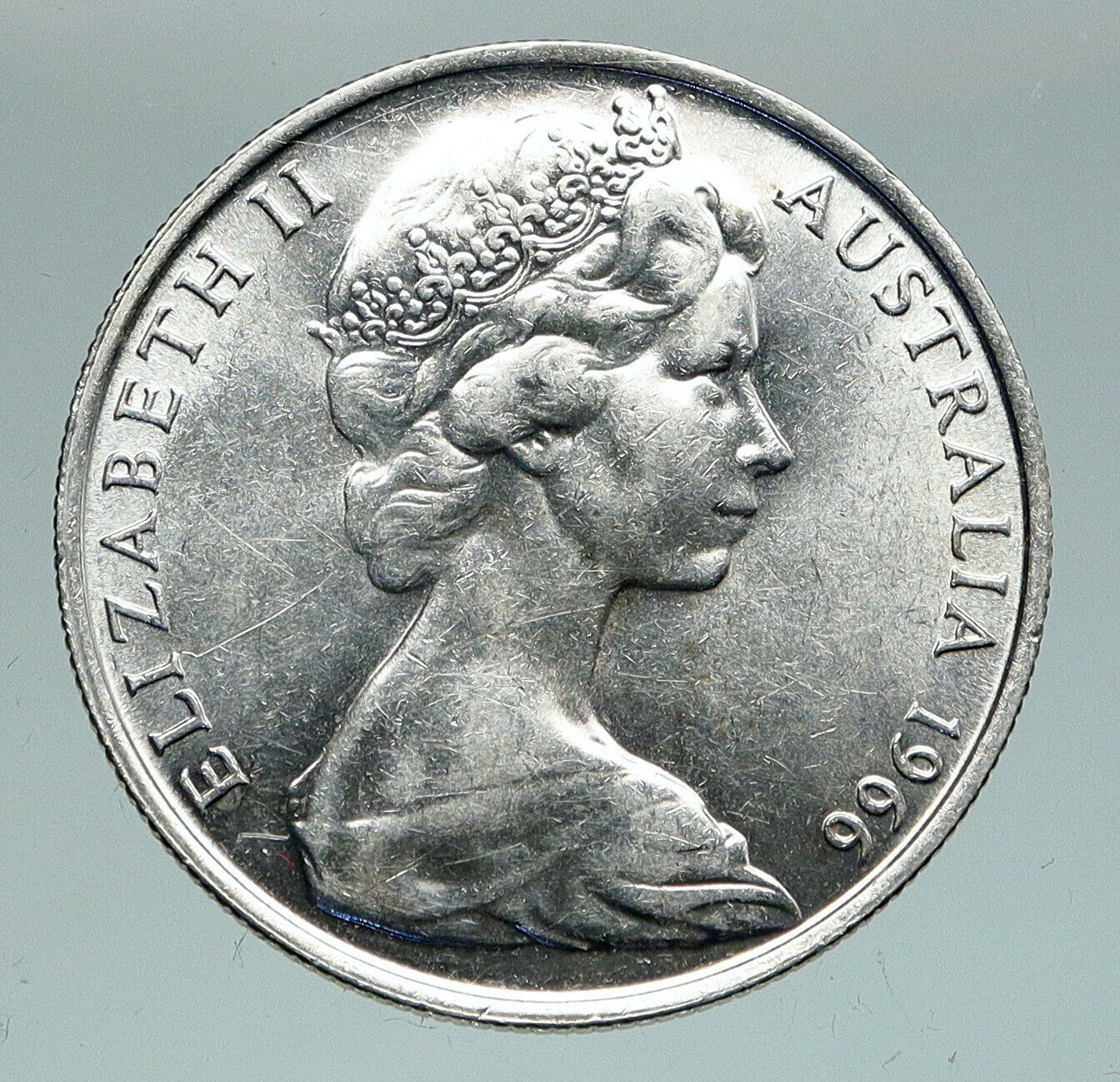 1966 AUSTRALIA UK Queen Elizabeth II with Kangaroos Silver 50 Cents Coin i91097