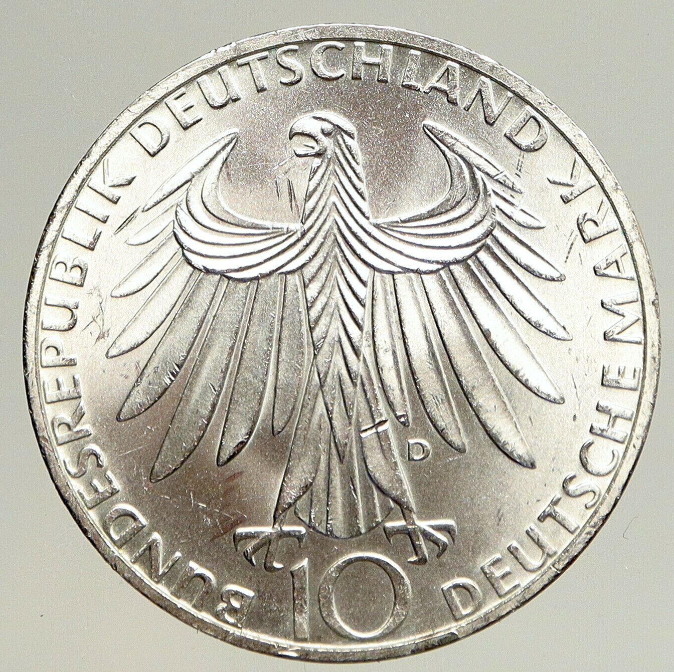 1972 D Germany Munich Summer Olympics XX ATHLETES OLD Silver 10 Mark Coin i93586