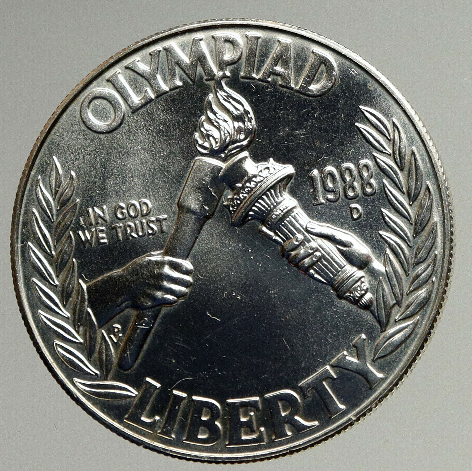 1988 D UNITED STATES of America SILVER Seoul Olympics Dollar Coin TORCH i93708