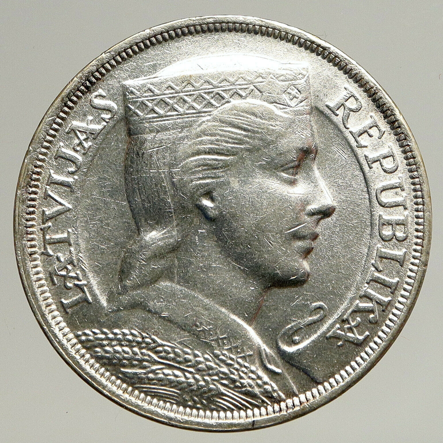 1932 LATVIA w Female Headwear 5 Lati LARGE Vintage Silver European Coin i93559
