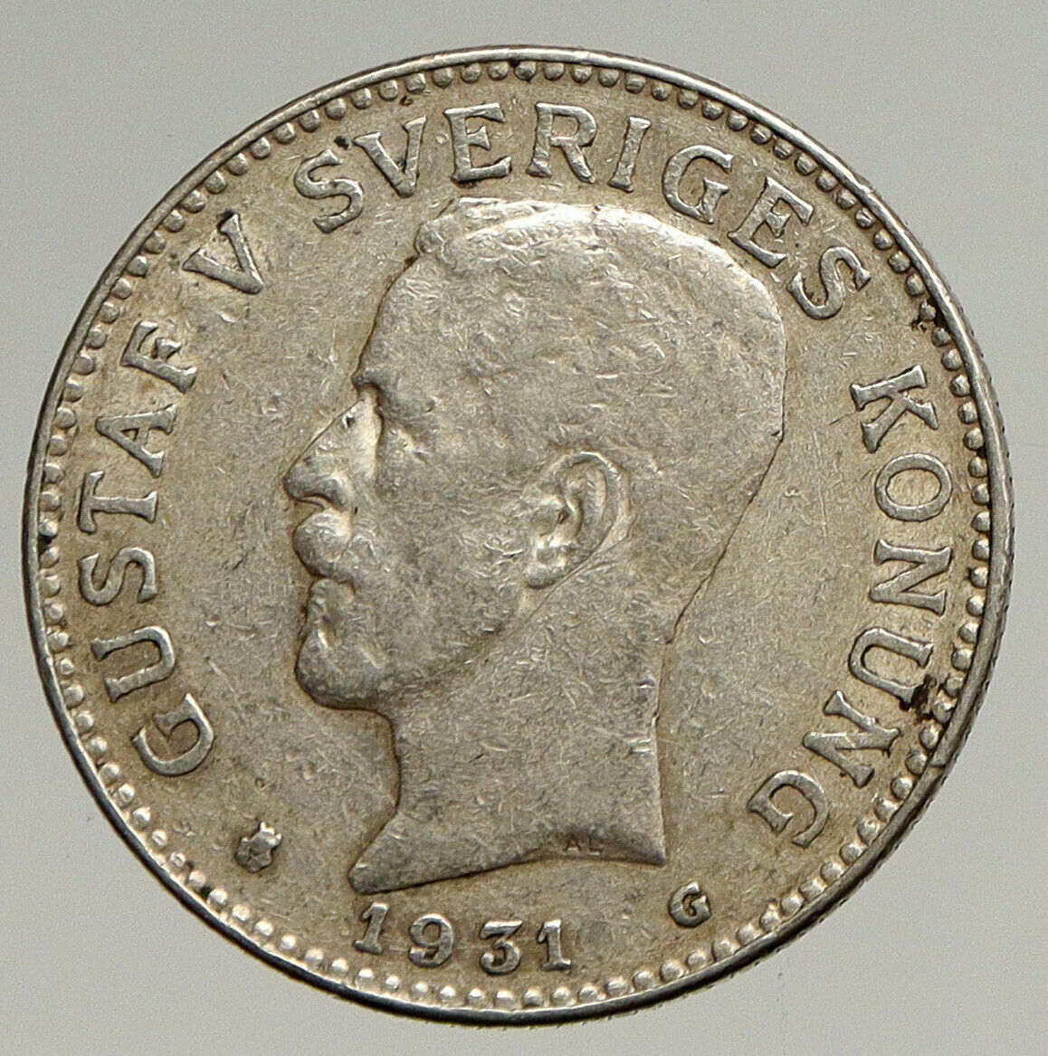 1931 G SWEDEN w GUSTAV V ADOLF SWEDISH LARGE Vintage Silver 2 Kroner Coin i94417