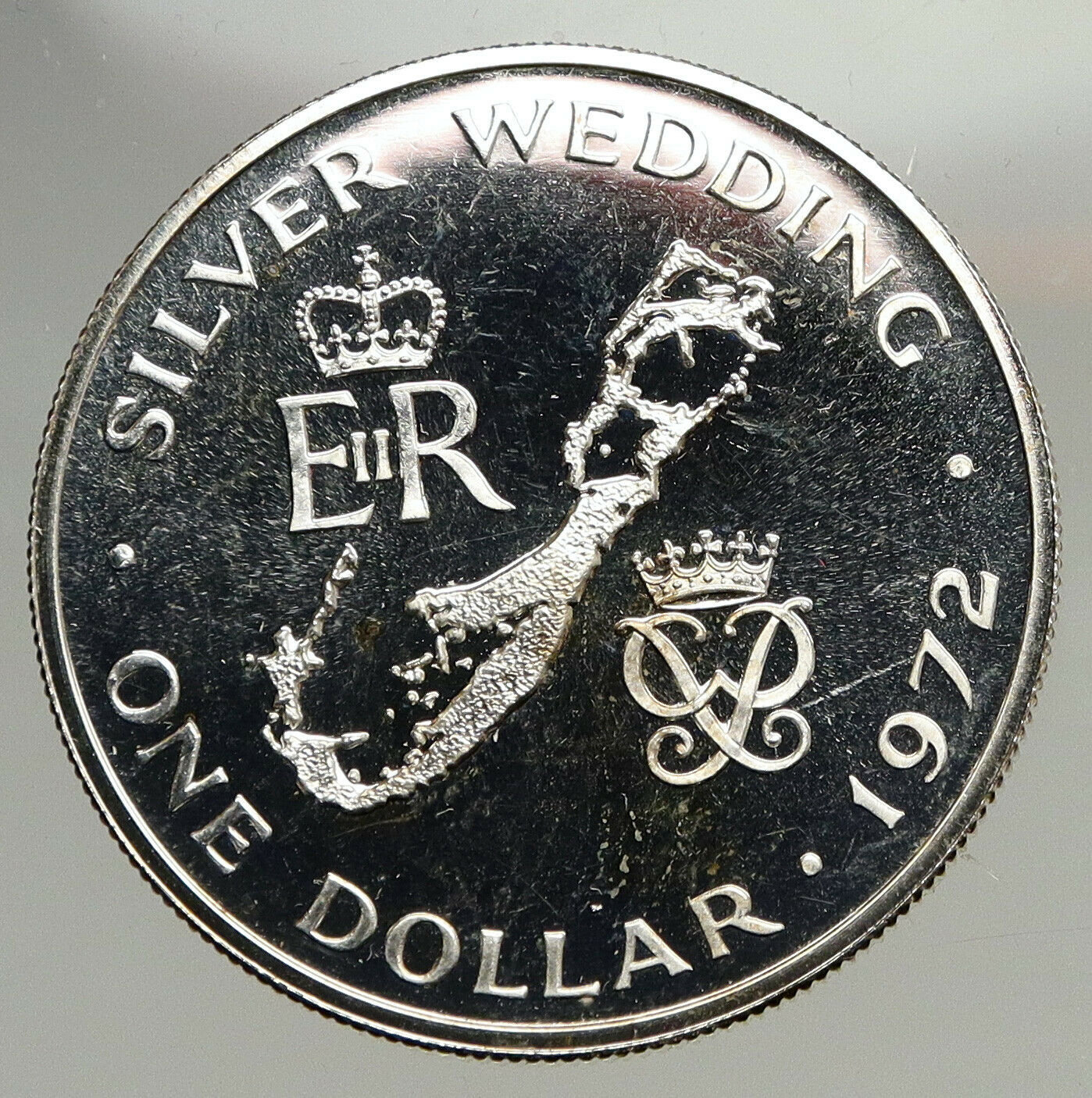 1972 Bermuda UK Elizabeth II Prince Philip Wedding Silver 1 Dollar Coin i94079