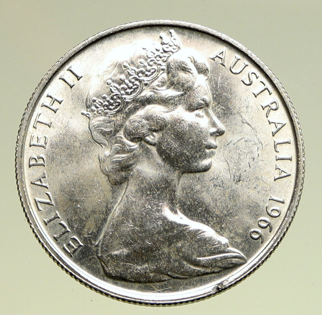 1966 AUSTRALIA UK Queen Elizabeth II with Kangaroos Silver 50 Cents Coin i94969