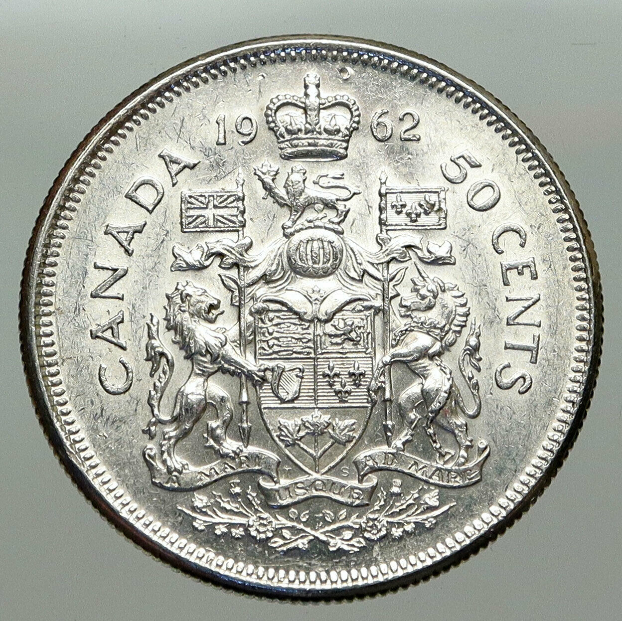 1962 CANADA Queen Elizabeth II Arms Crown VINTAGE SILVER 50 Cents Coin i85087