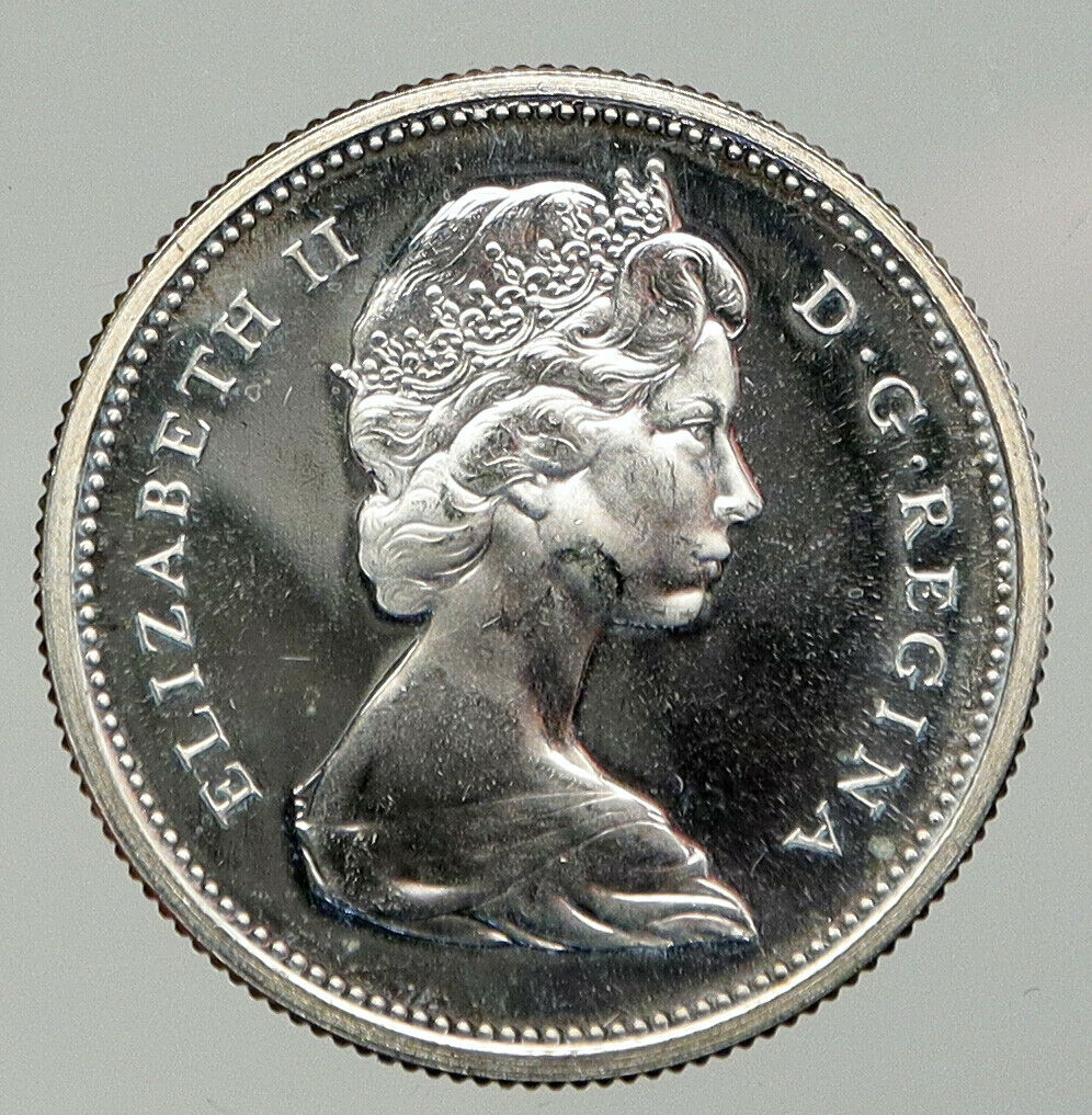 1966 CANADA United Kingdom Queen Elizabeth II CARIBOU Silver 25 Cent Coin i92873