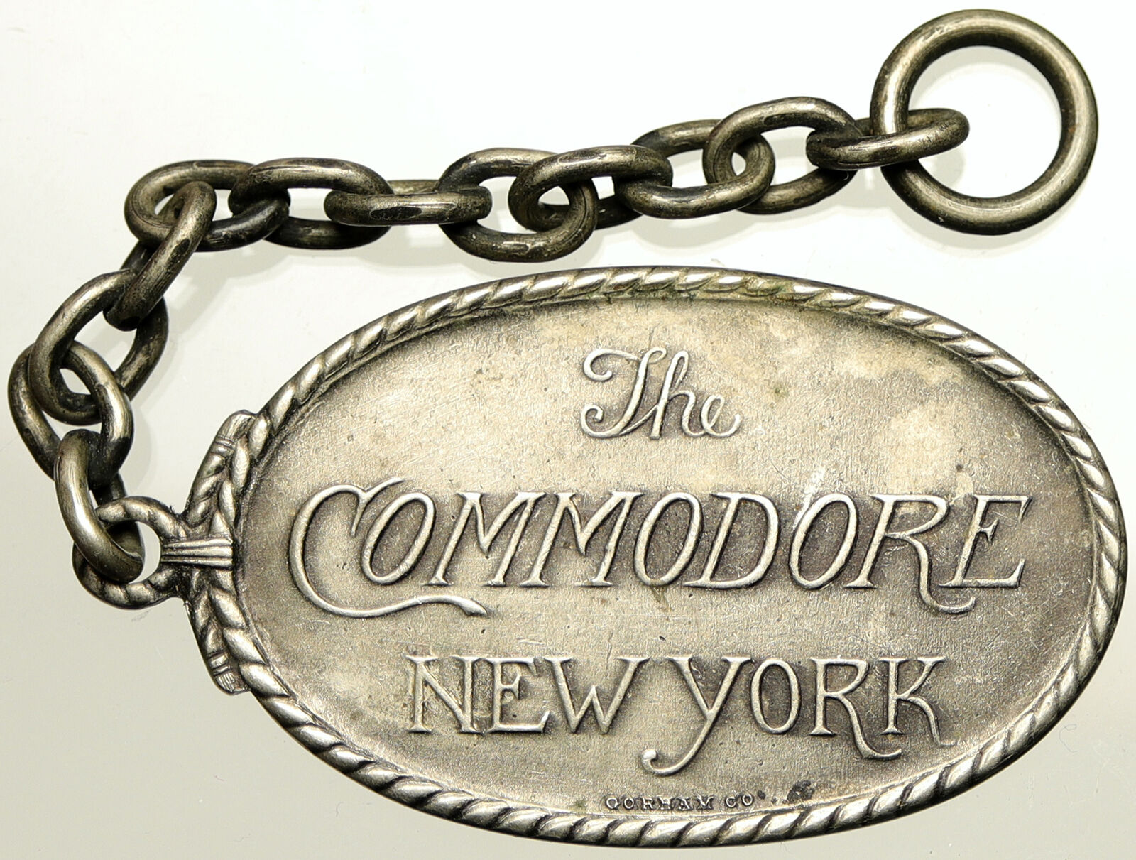 1919-76 USA NEW YORK CITY's Commodore Hotel VINTAGE OLD Silver Medal i102499