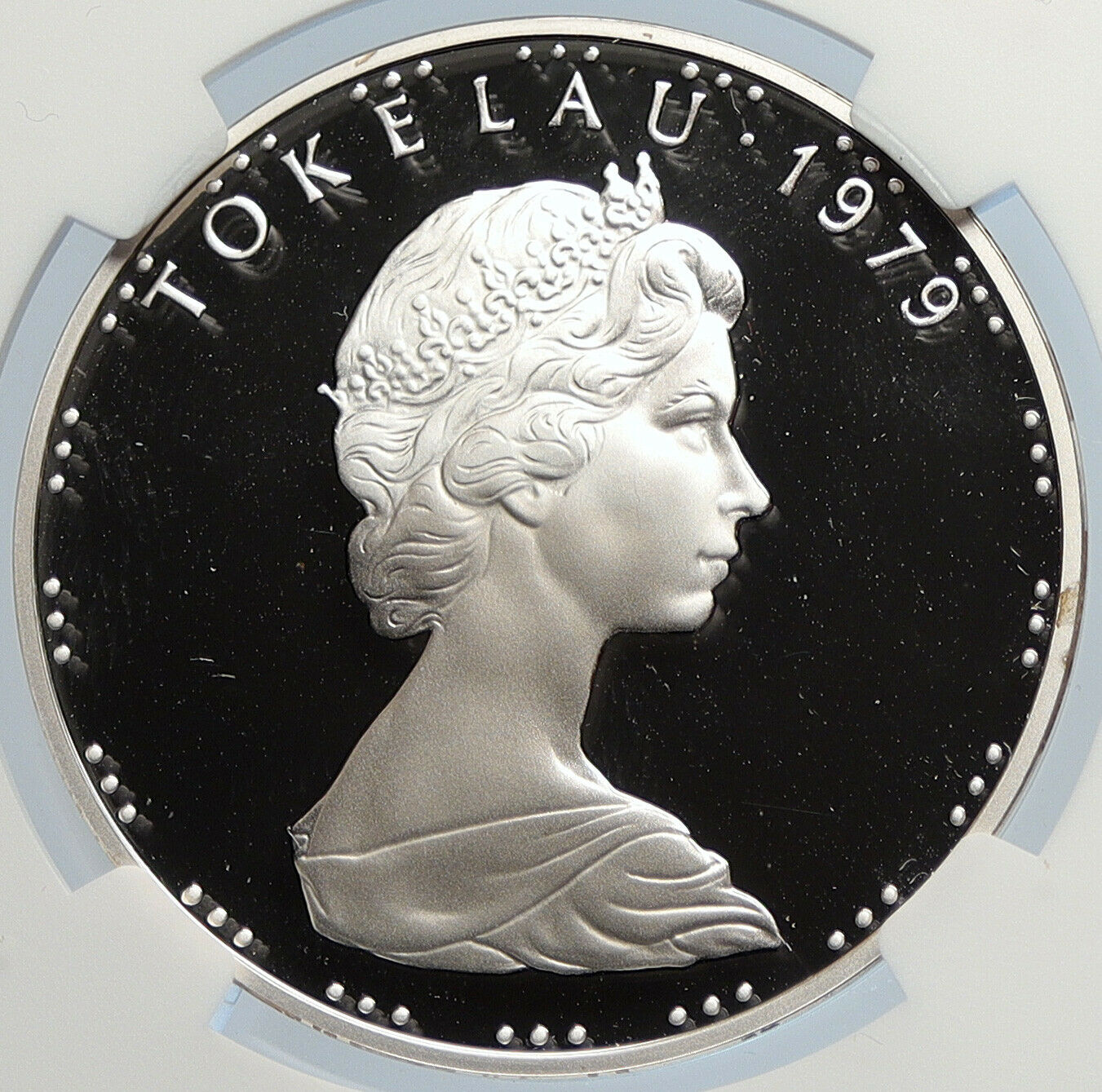 1979 TOKELAU ISLANDS Genuine Bucket & Rope Old Proof Silver $1 Coin NGC i105770