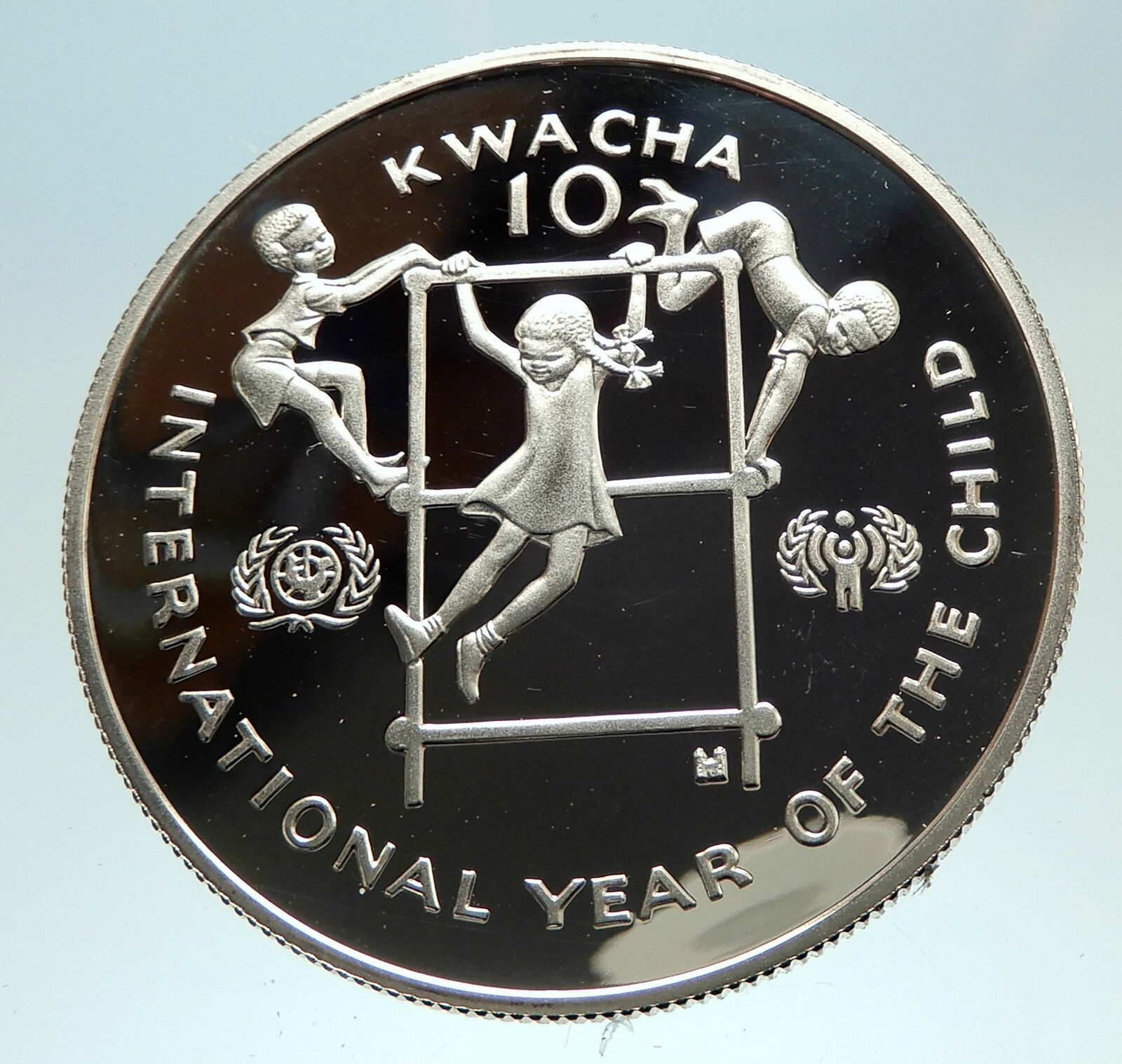 1980 ZAMBIA African Year of Children Genuine Proof Silver 10 Kwacha Coin i76807