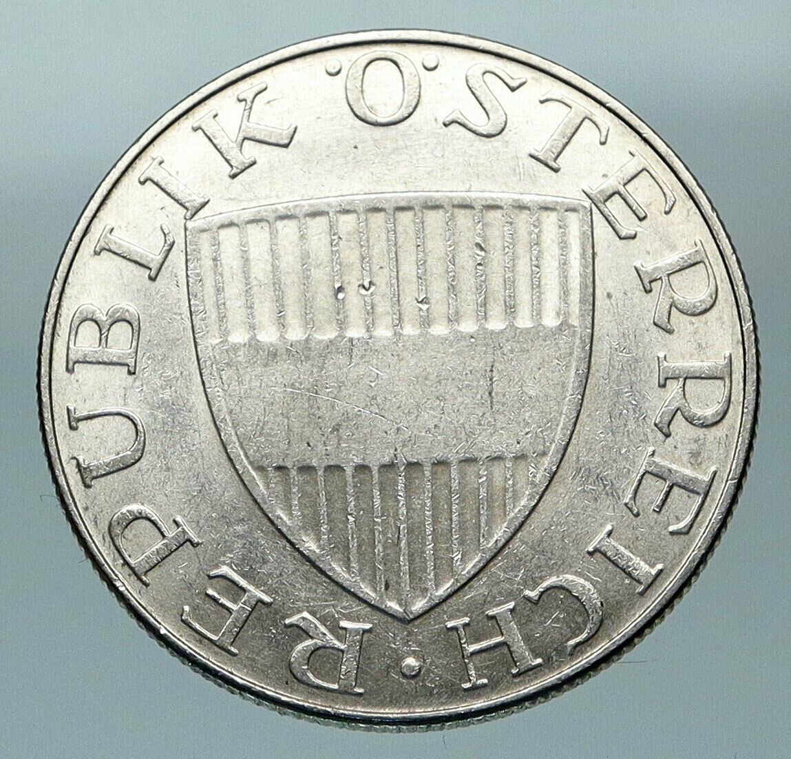 1957 Austria Wachau Woman 10 Schilling OLD Silver Austrian Coin Shield i84483