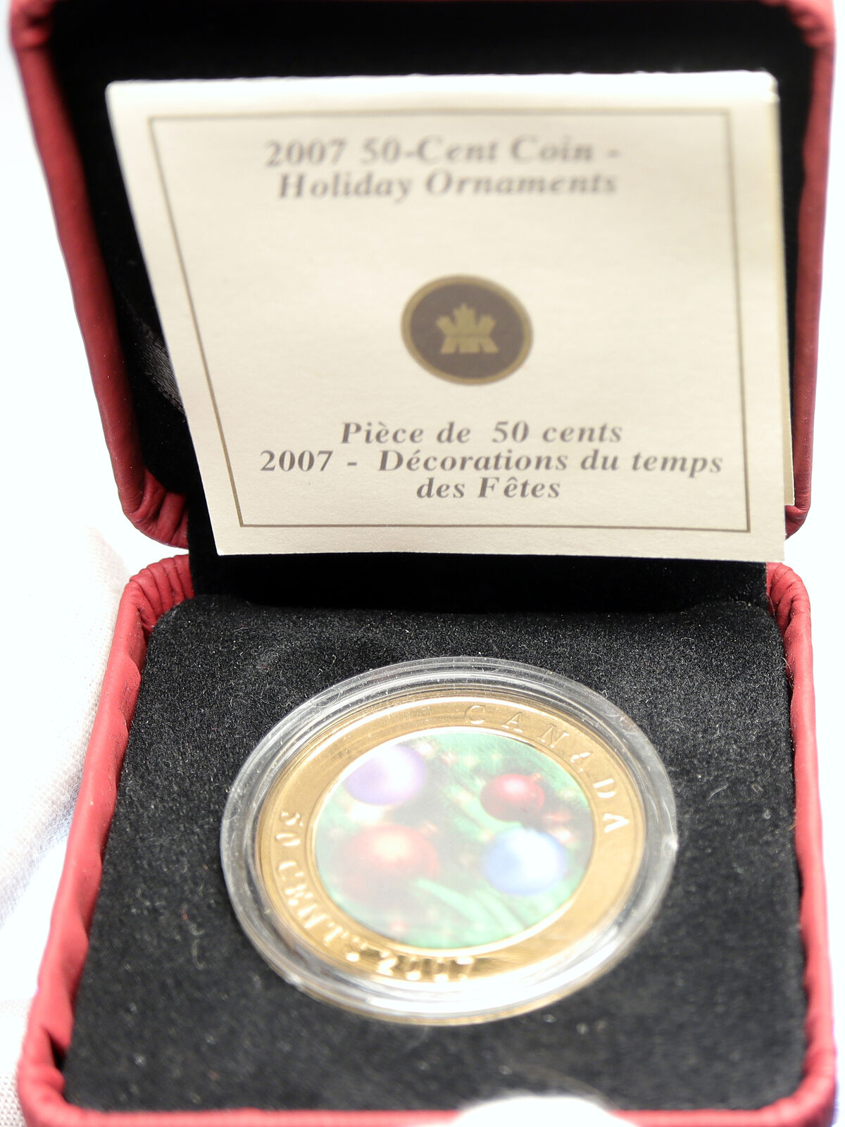 2007 CANADA Queen Elizabeth II Holiday ORNAMENTS Colorized 50 Cents Coin i107941