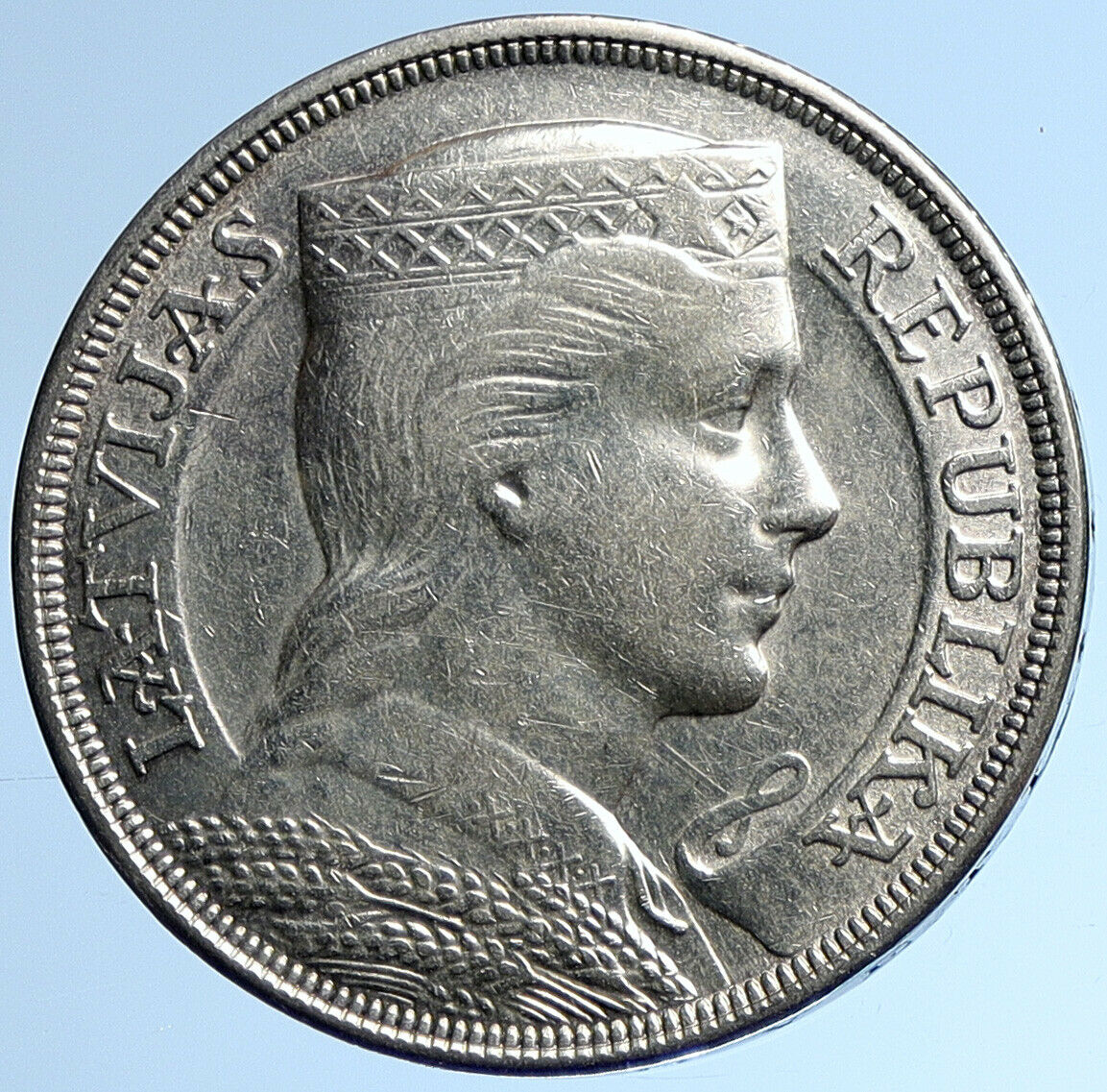 1929 LATVIA w Female Headwear 5 Lati LARGE Vintage Silver European Coin i109599