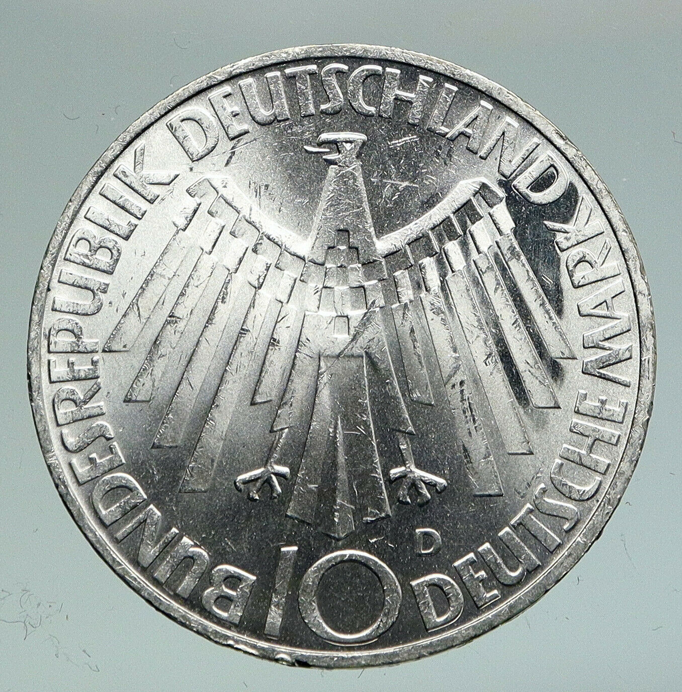 1972 J Germany Munich Summer Olympic Antique Antique Silver 10 Mark Coin i91134