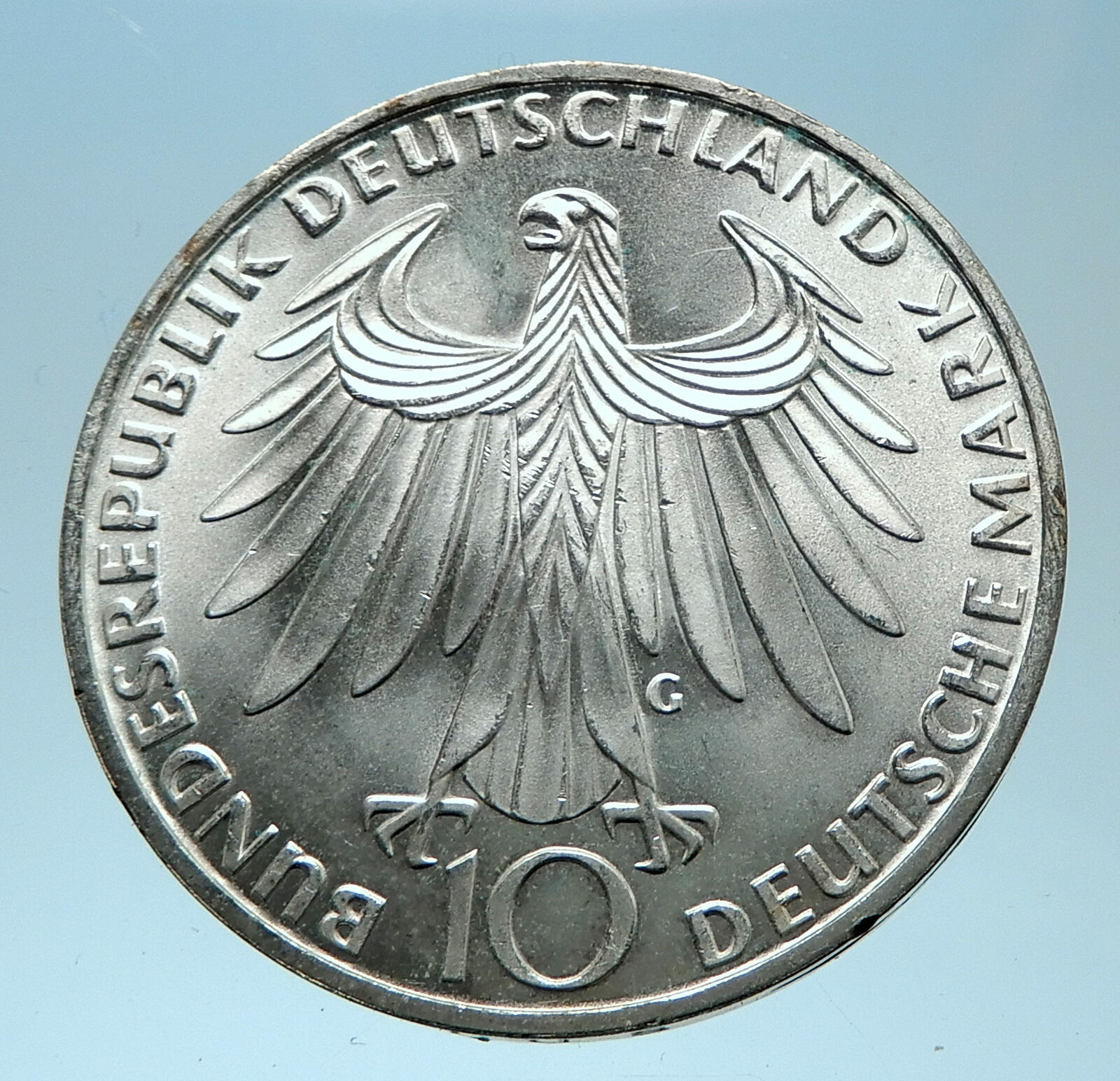 1972 Germany Munich Summer Olympics XX ATHLETES on 10 Mark Silver Coin i77922