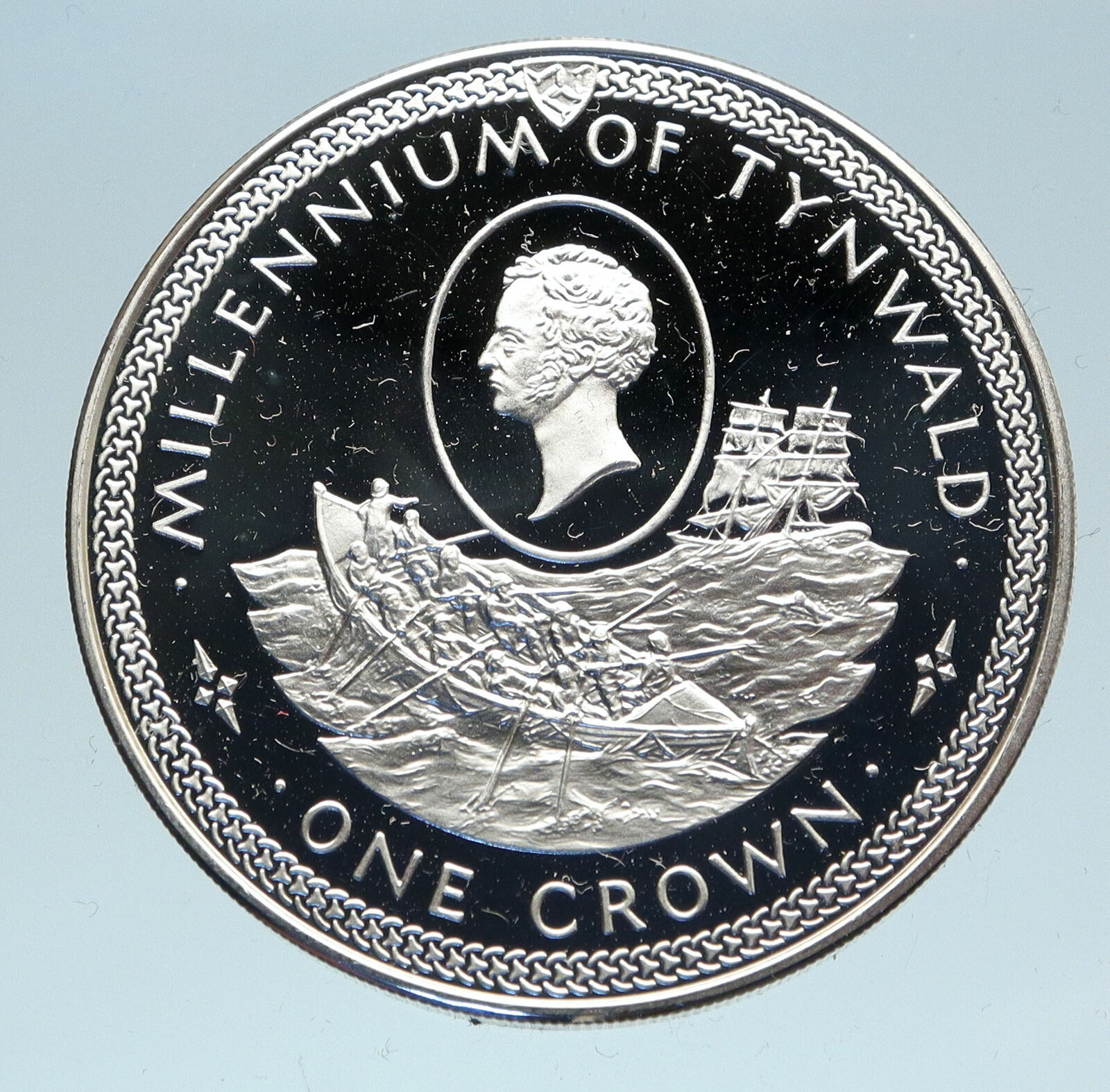 1979 ISLE of MAN Millenium of TYNWALD Silver Crown Coin Man-o-war Captain i83066