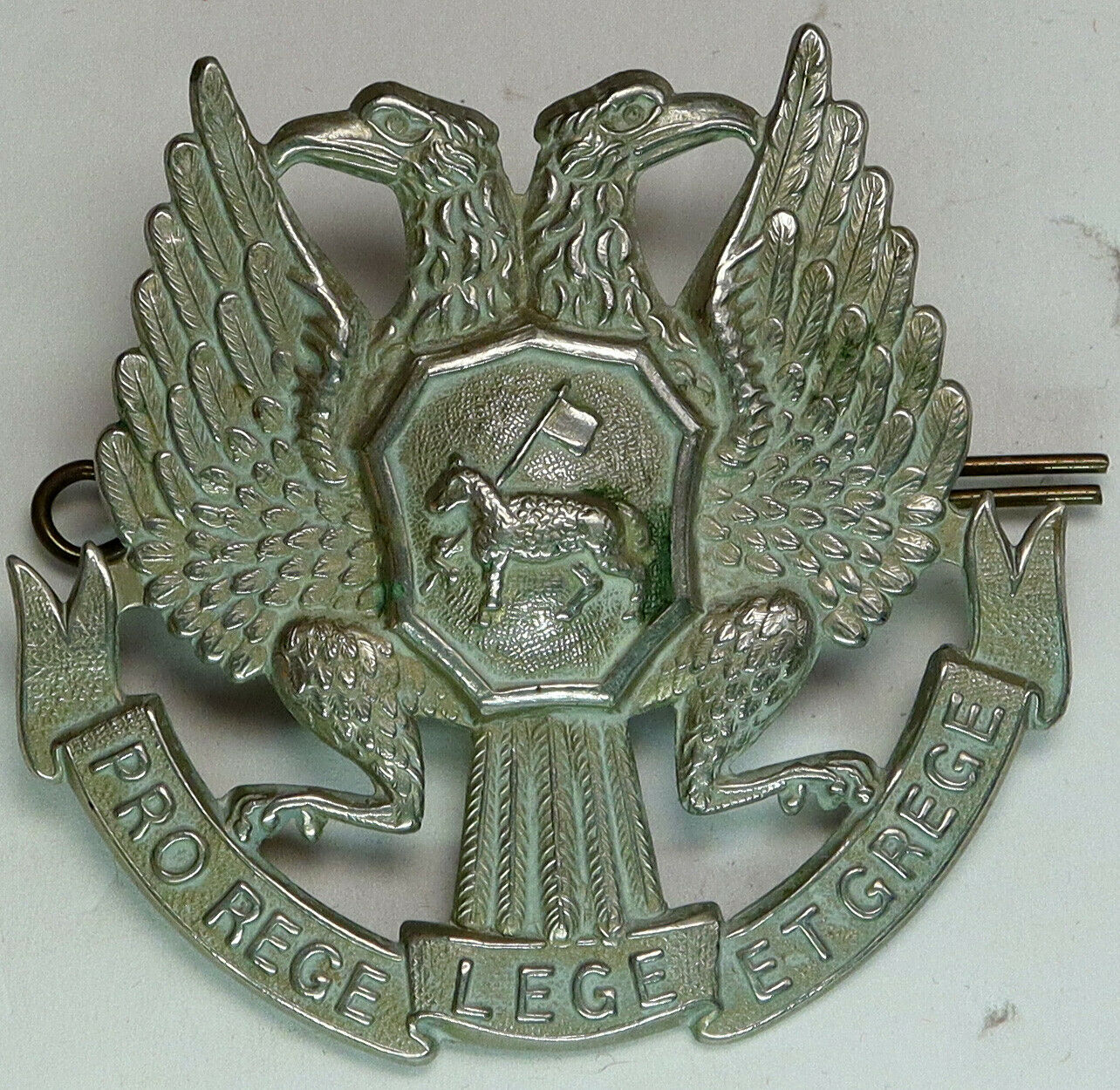 SCOTLAND Double Eagle PRO REGE GREGE MOTTO 4th Perthshire Battalion Pin i90413