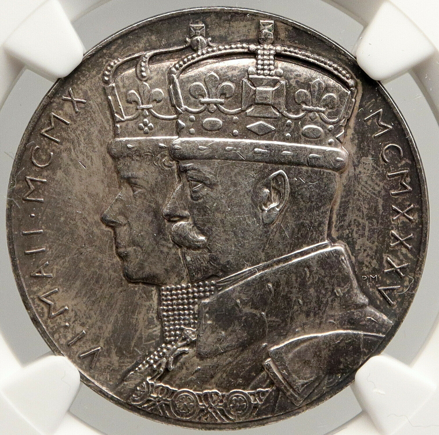 1935 Great Britain King GEORGE V Queen MARY Old Silver JUBILEE Medal NGC i94011