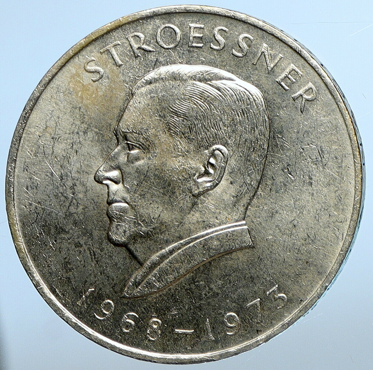 1973 PARAGUAY President Stroessner Genuine OLD Silver 300 Guaranies Coin i111238