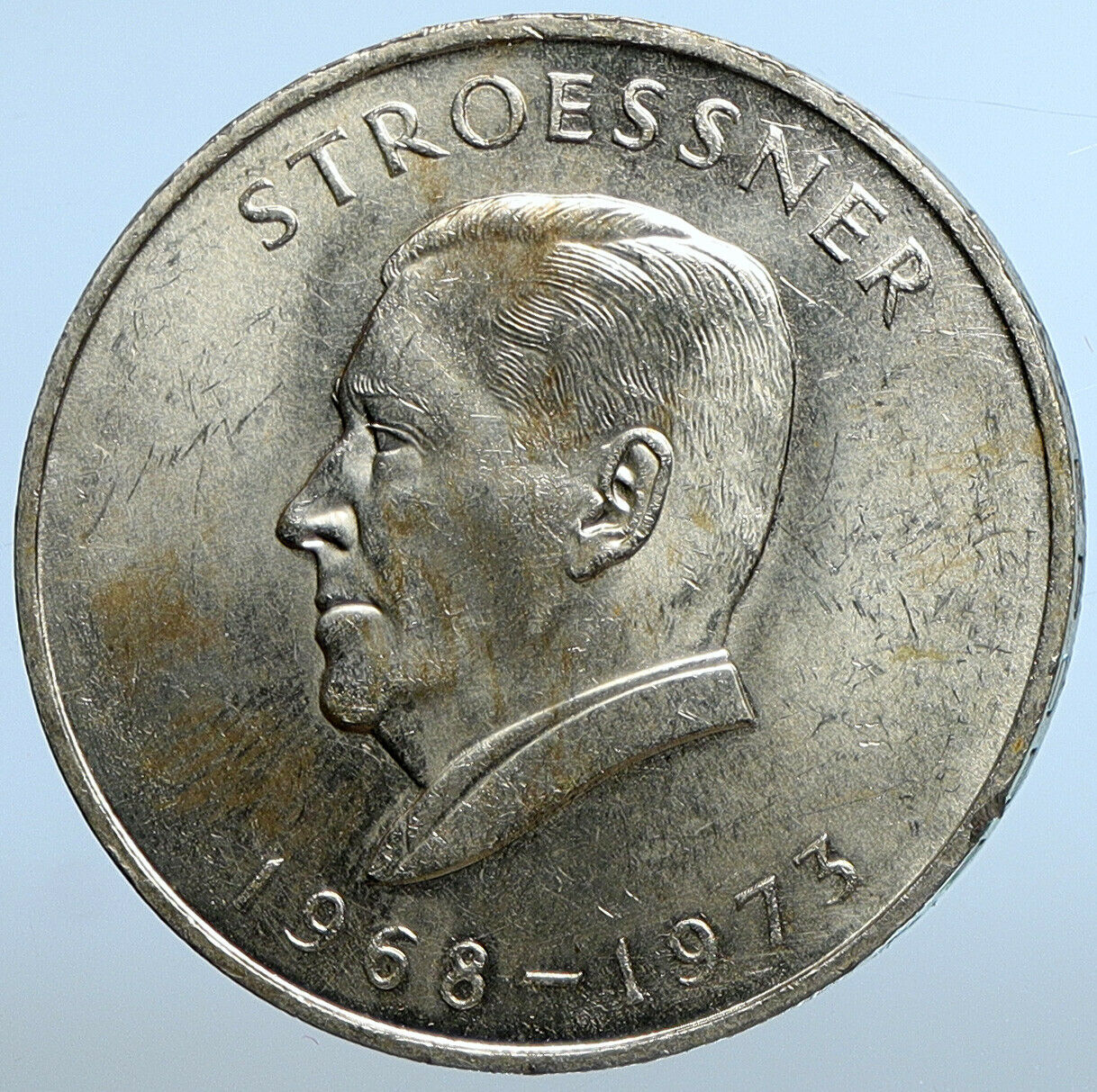 1973 PARAGUAY President Stroessner Genuine OLD Silver 300 Guaranies Coin i111237