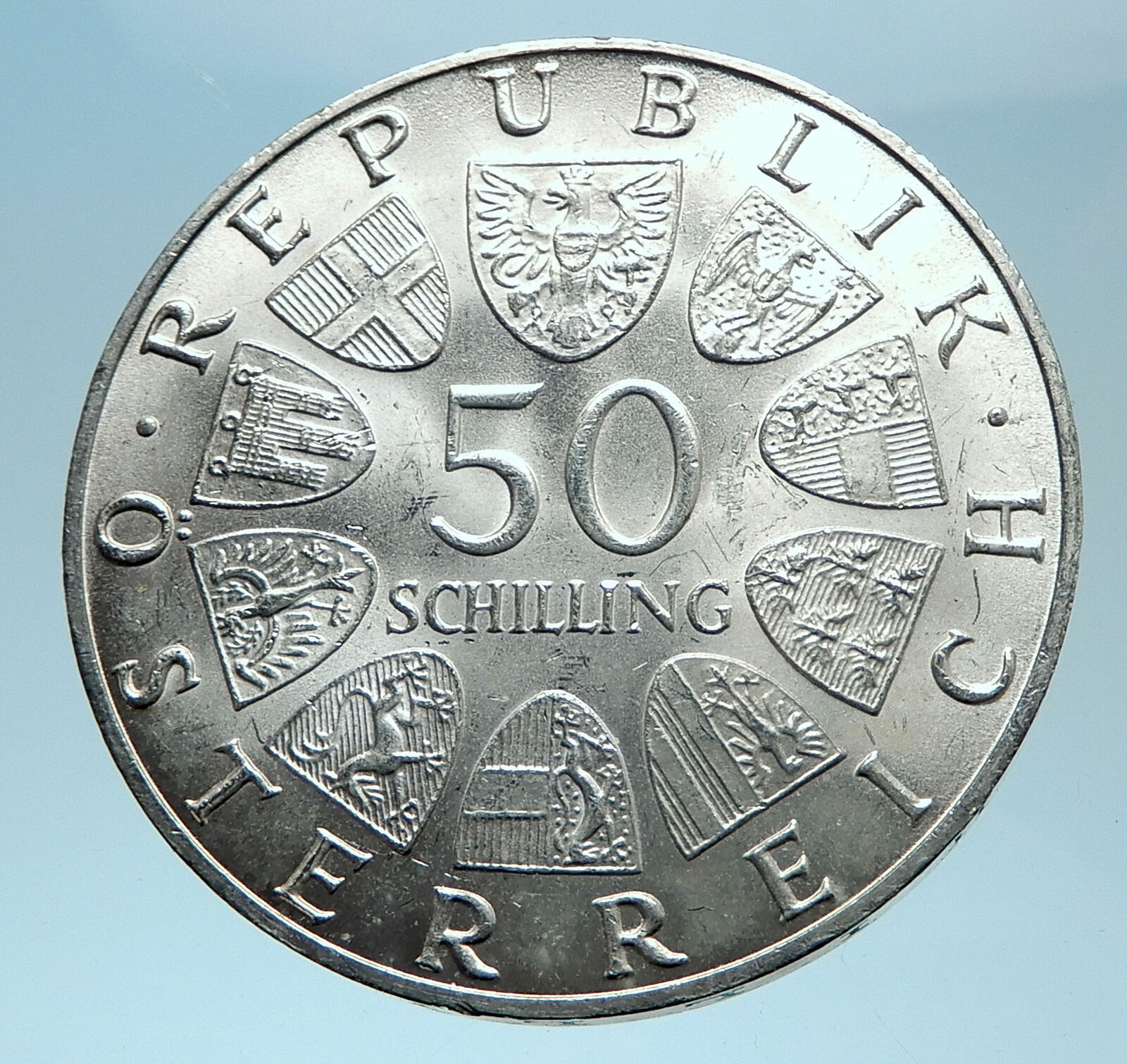 1968 AUSTRIA Shields Vienna Parliament Genuine Silver 50 Shilling Coin i78016