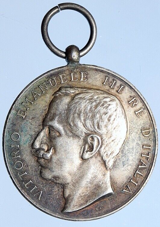 c1920 ITALY King Vittorio Emmanuel III Italian Silver School Award Medal i113502