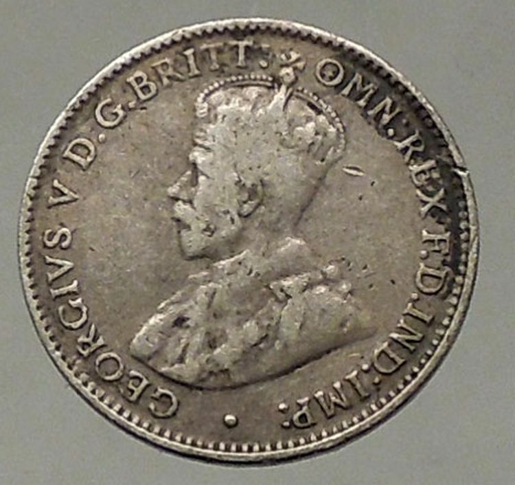 1927 AUSTRALIA Silver THREEPENCE Coin with UK King George V Coat-of-Arms i57827