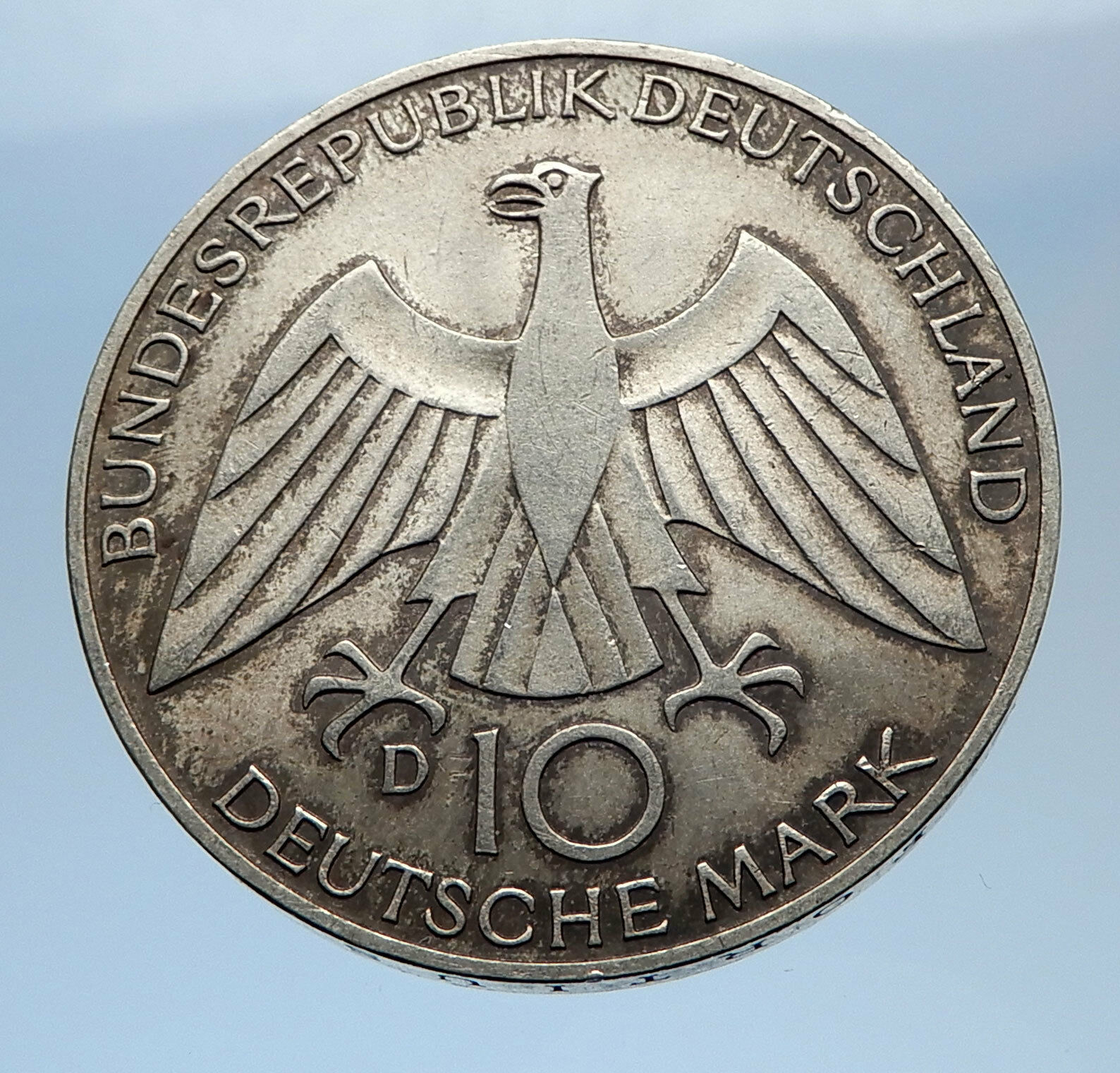 1972 GERMANY Munich Summer Olympics Commemorative Silver 10 Mark Coin i69618