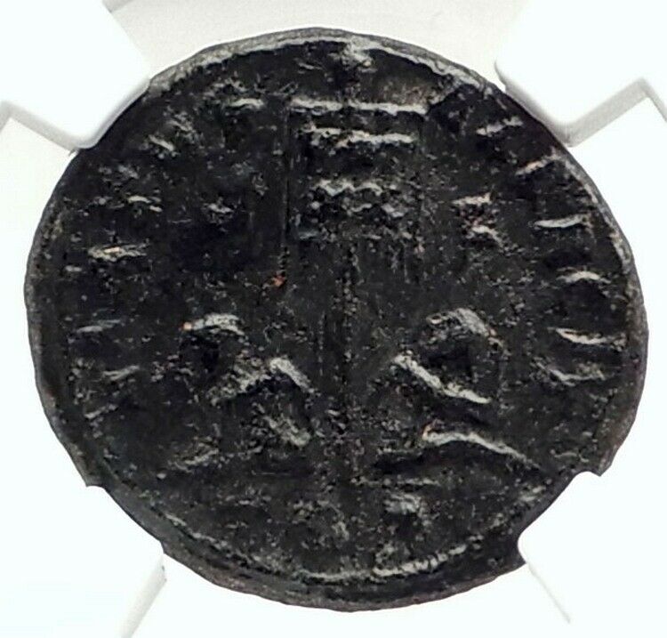 LICINIUS II Jr Authentic Ancient 320AD Genuine Roman Coin w CAPTIVES NGC i76307