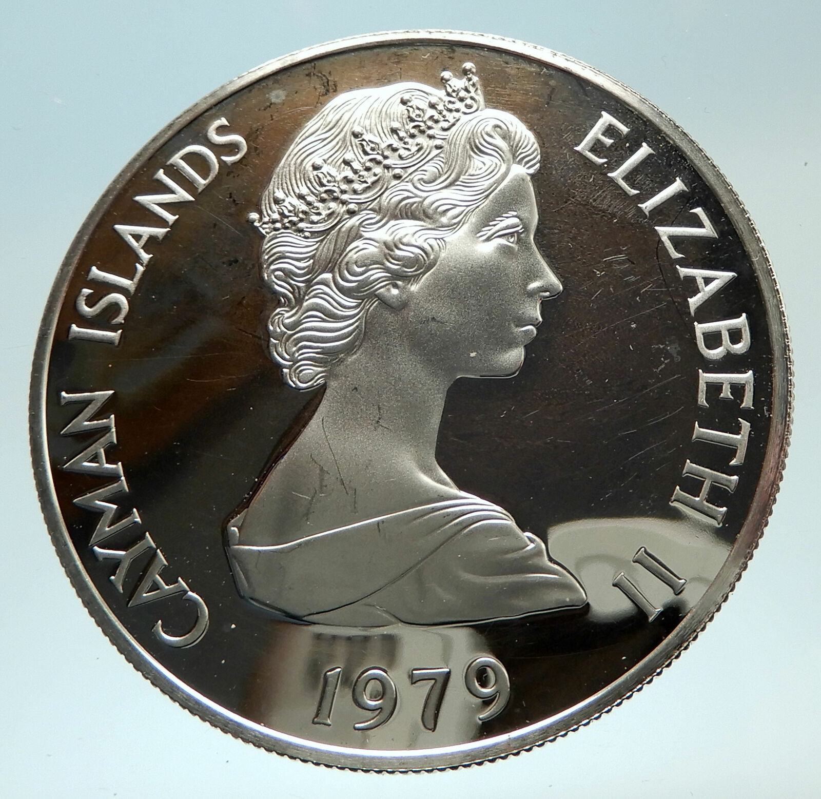 1979 CAYMAN ISLANDS 4.2cm Proof Silver $5 Coin w UK Queen Elizabeth II i76775