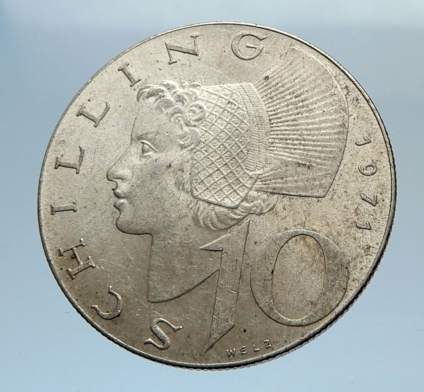 1971 Austria Wachau Woman 10 Schilling Silver Austrian Coin with Shield i71603