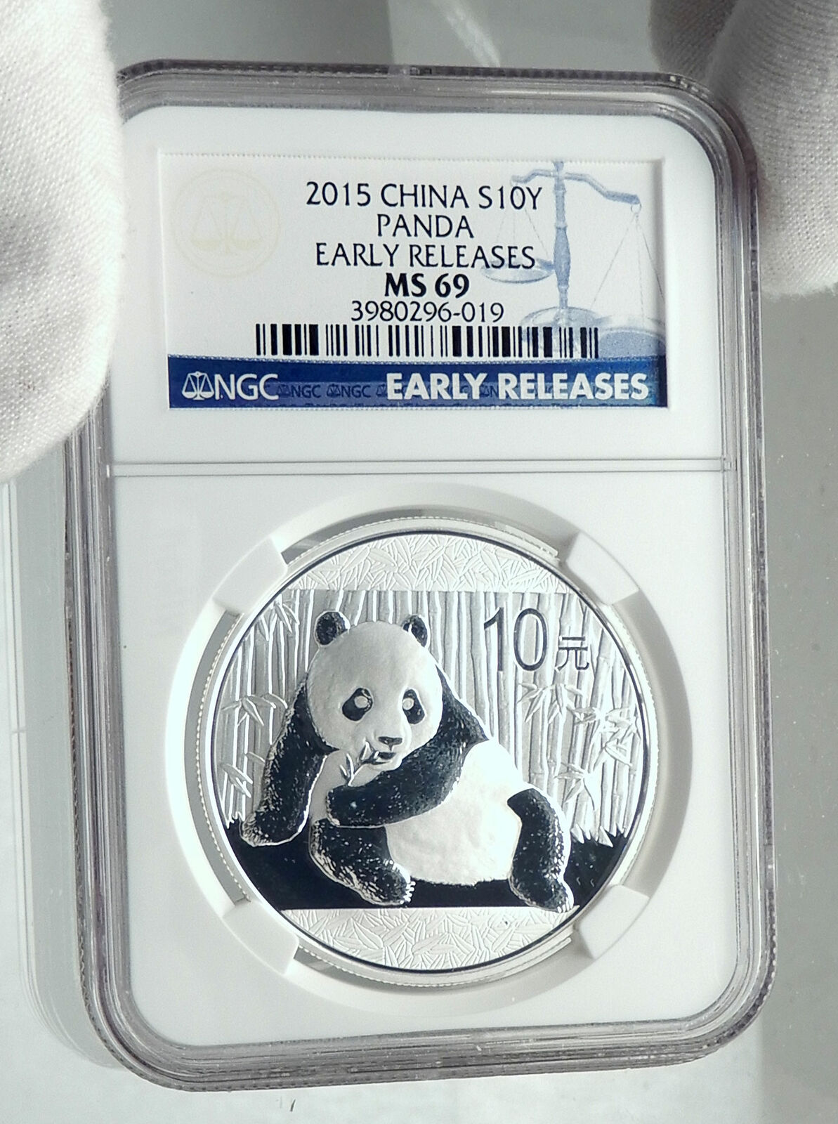 2015 CHINA PANDA Bamboo TEMPLE of HEAVEN Silver 10 Yuan Chinese Coin NGC i78902