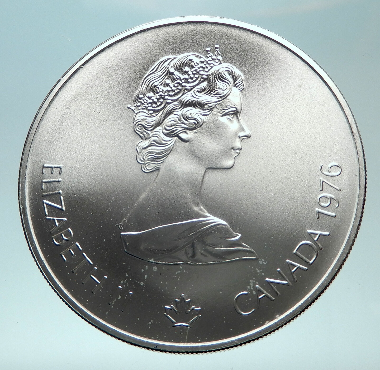 1976 CANADA Queen Elizabeth II Olympics Montreal Torch Silver $5 Coin i82312