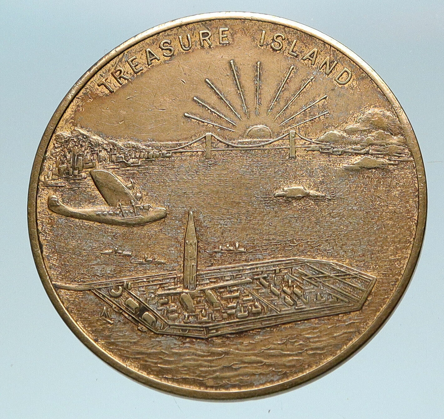 1939 USA San Francisco TREASURE ISLAND & GOLDEN GATE BRIDGE EXPO Medal i84190