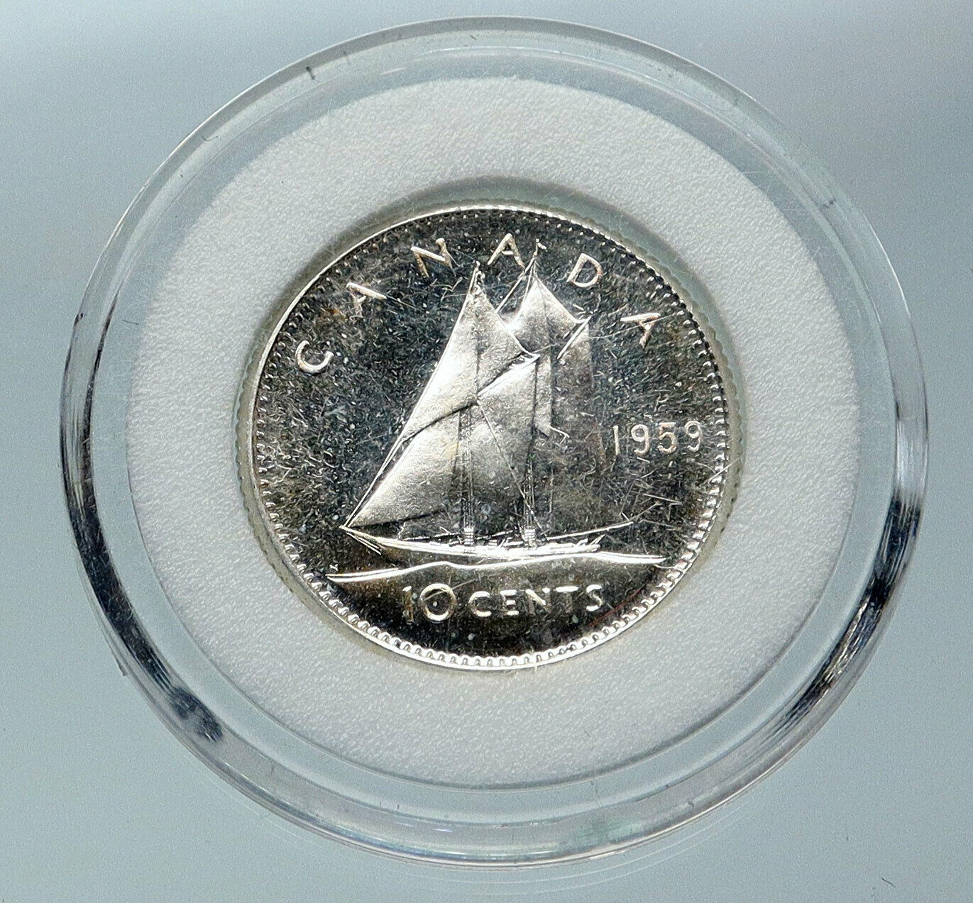 1959 CANADA Queen ELIZABETH II BLUENOSE SHIP Silver 10 Cent SILVER Coin i85893