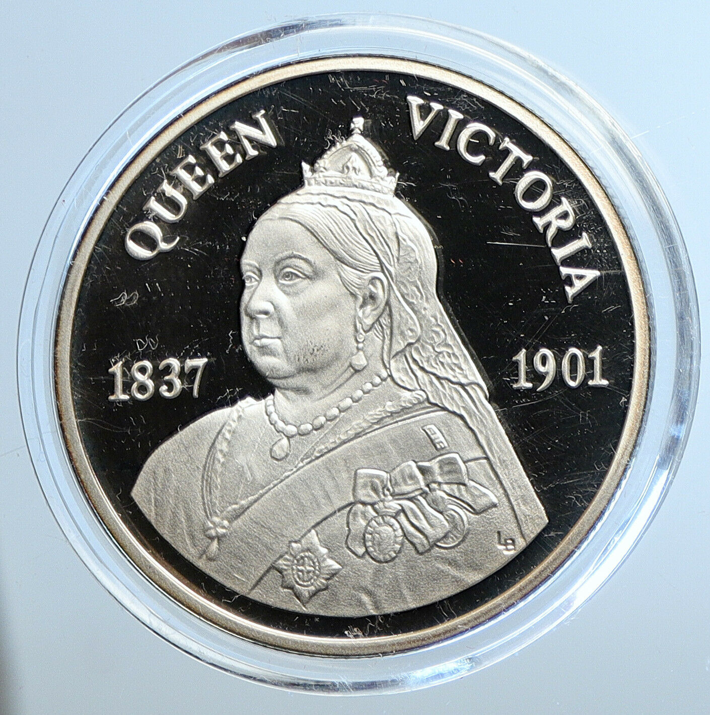 2001 TURKS & CAICOS Older UK Queen Victoria Proof Silver 20 Crown Coin i111464